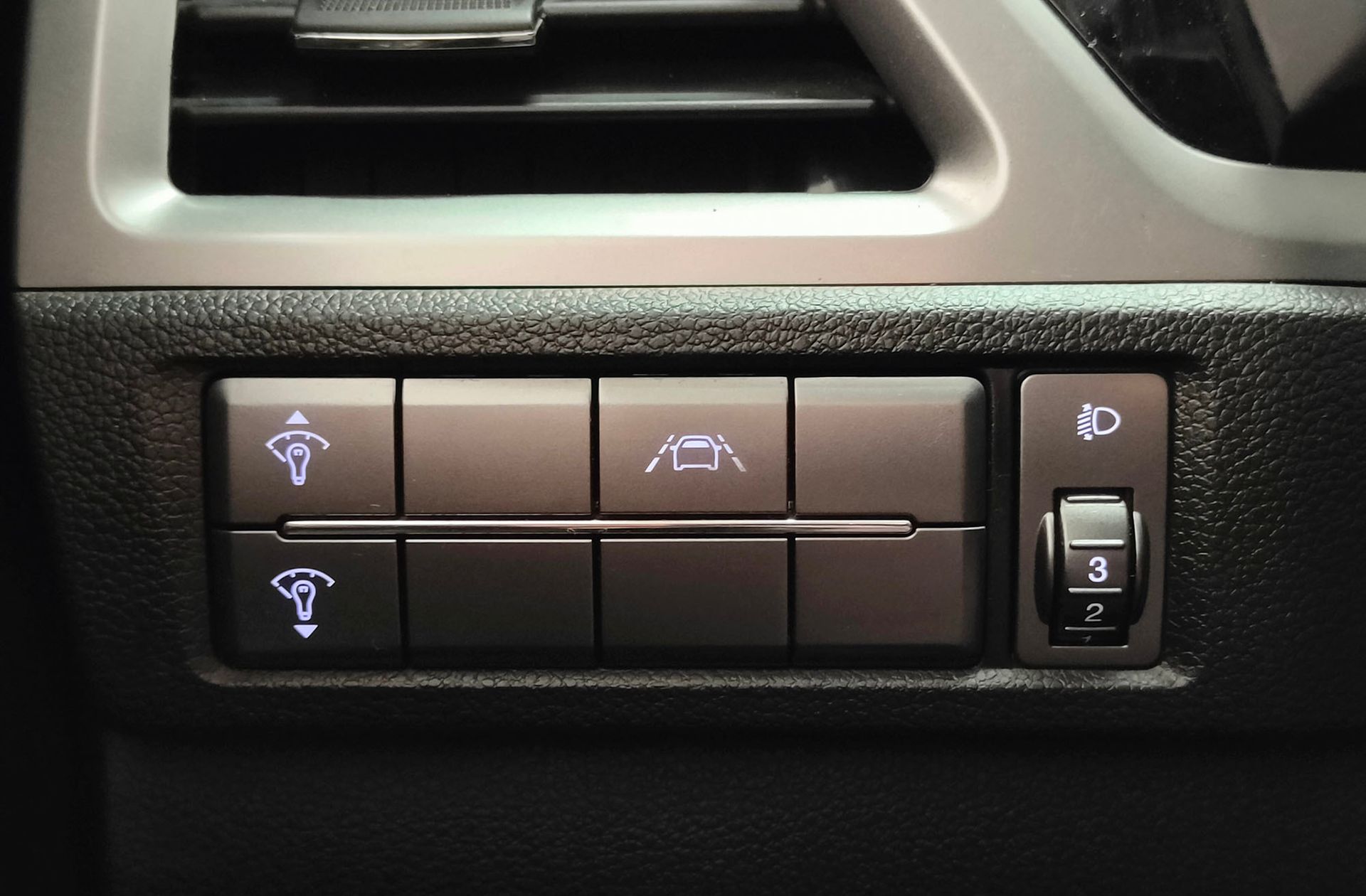 SsangYong Korando G15T LP Premium - foto 10