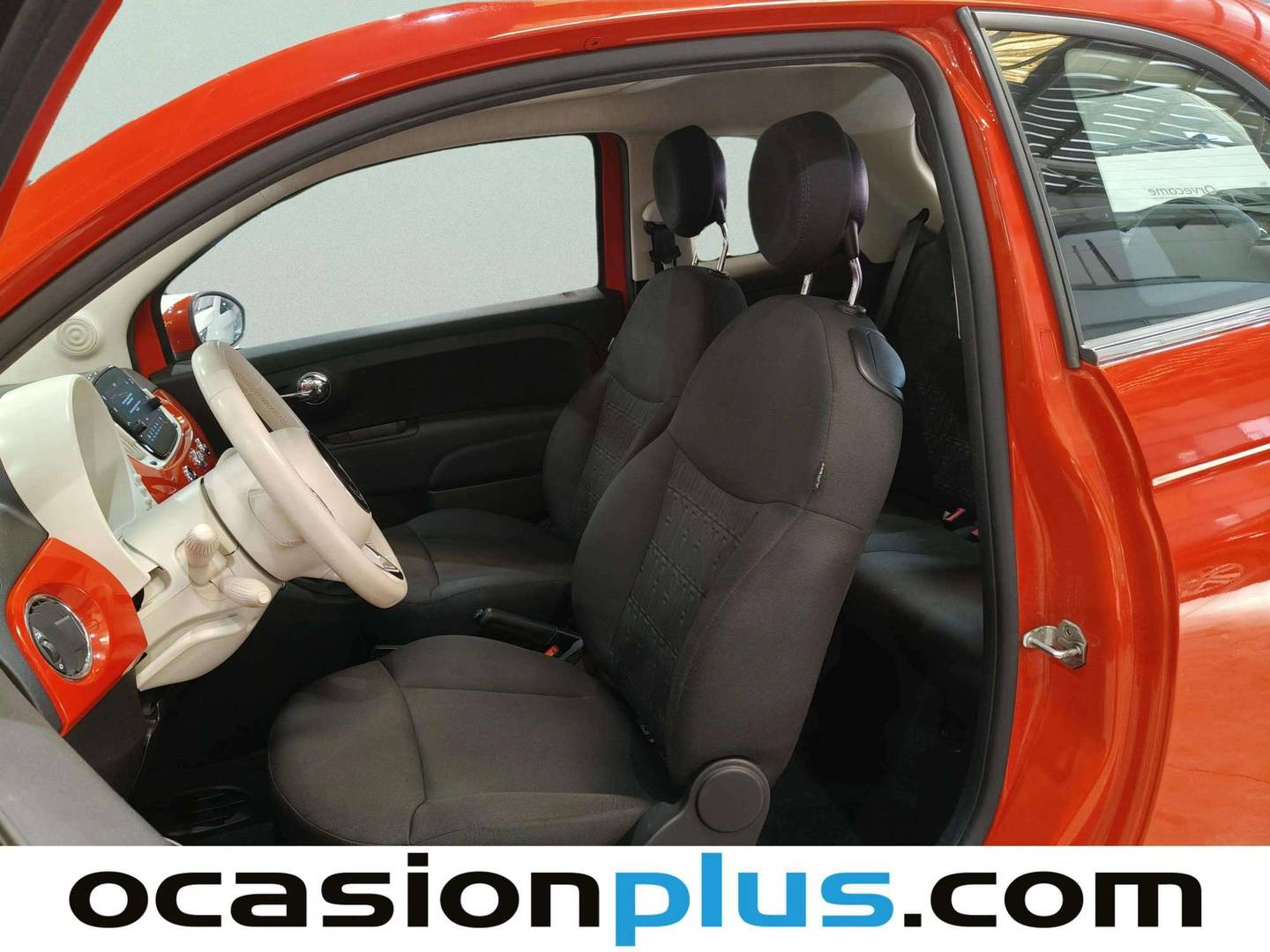 Foto asientos delanteros Fiat 500 Fiat 500 1.0 Hybrid Dolcevita (70 CV)