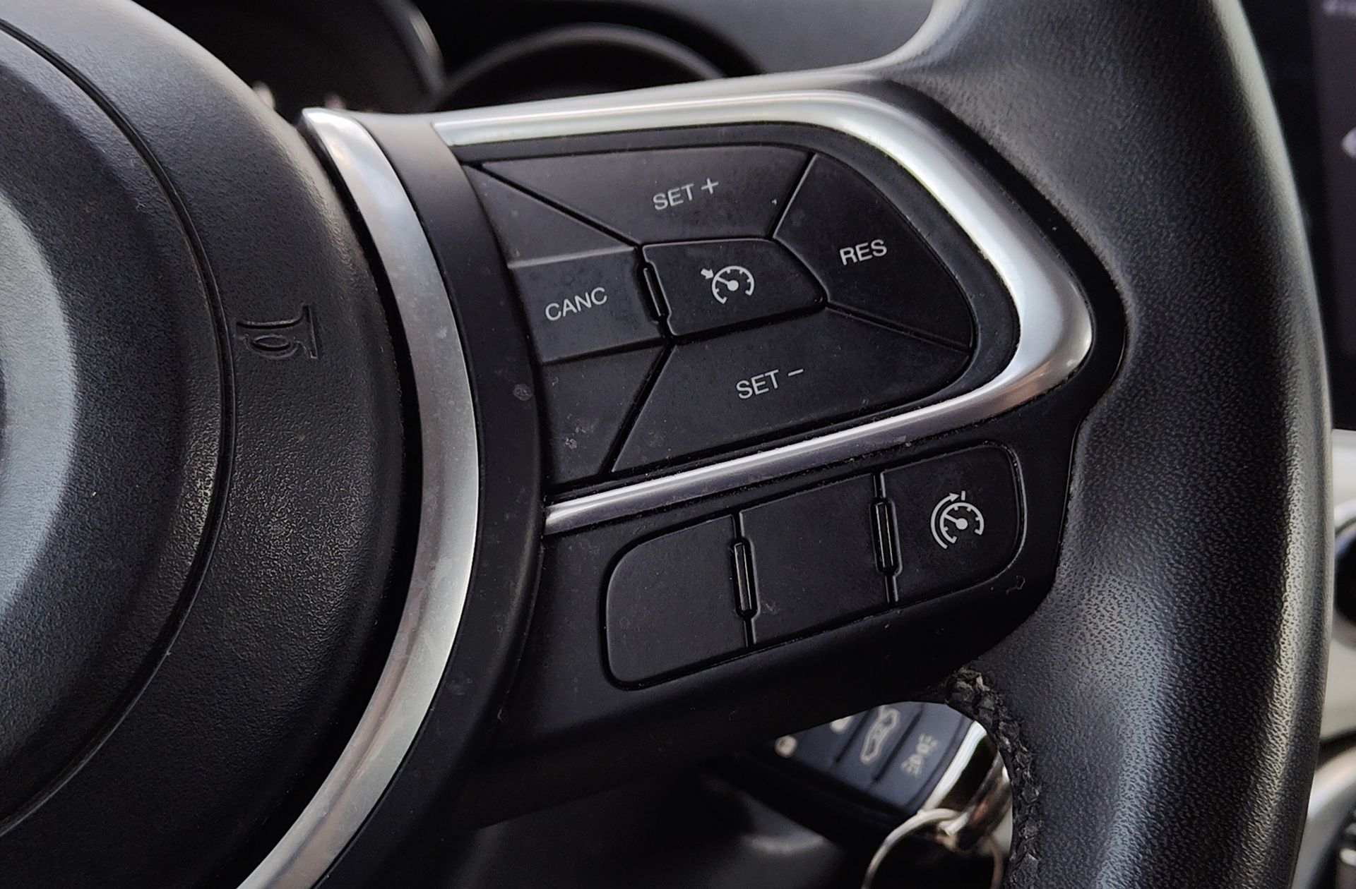Fiat 500X 1.0 Firefly Lounge - foto 28