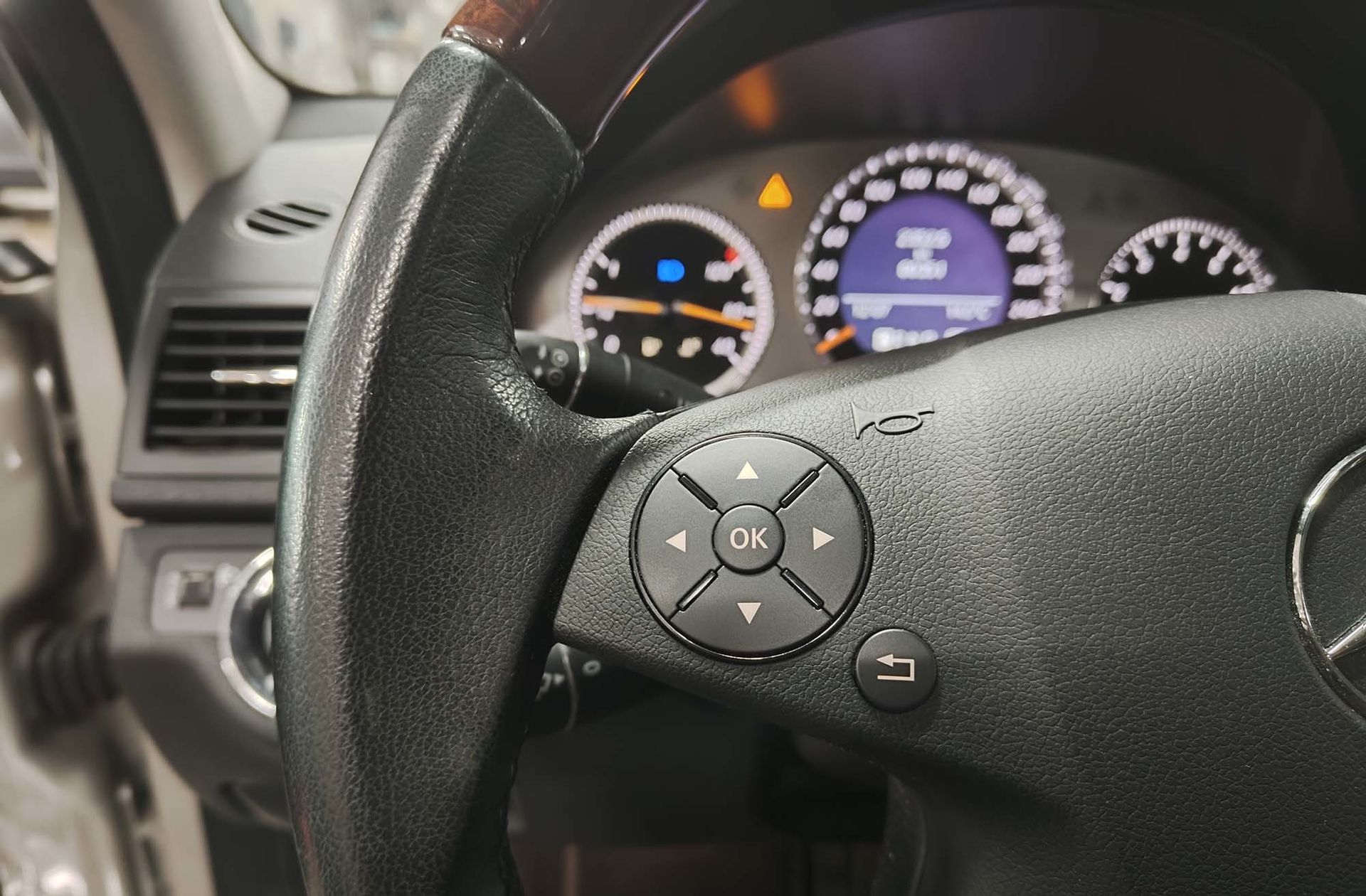 Mercedes-Benz Clase C C 350 Avantgarde - foto 24