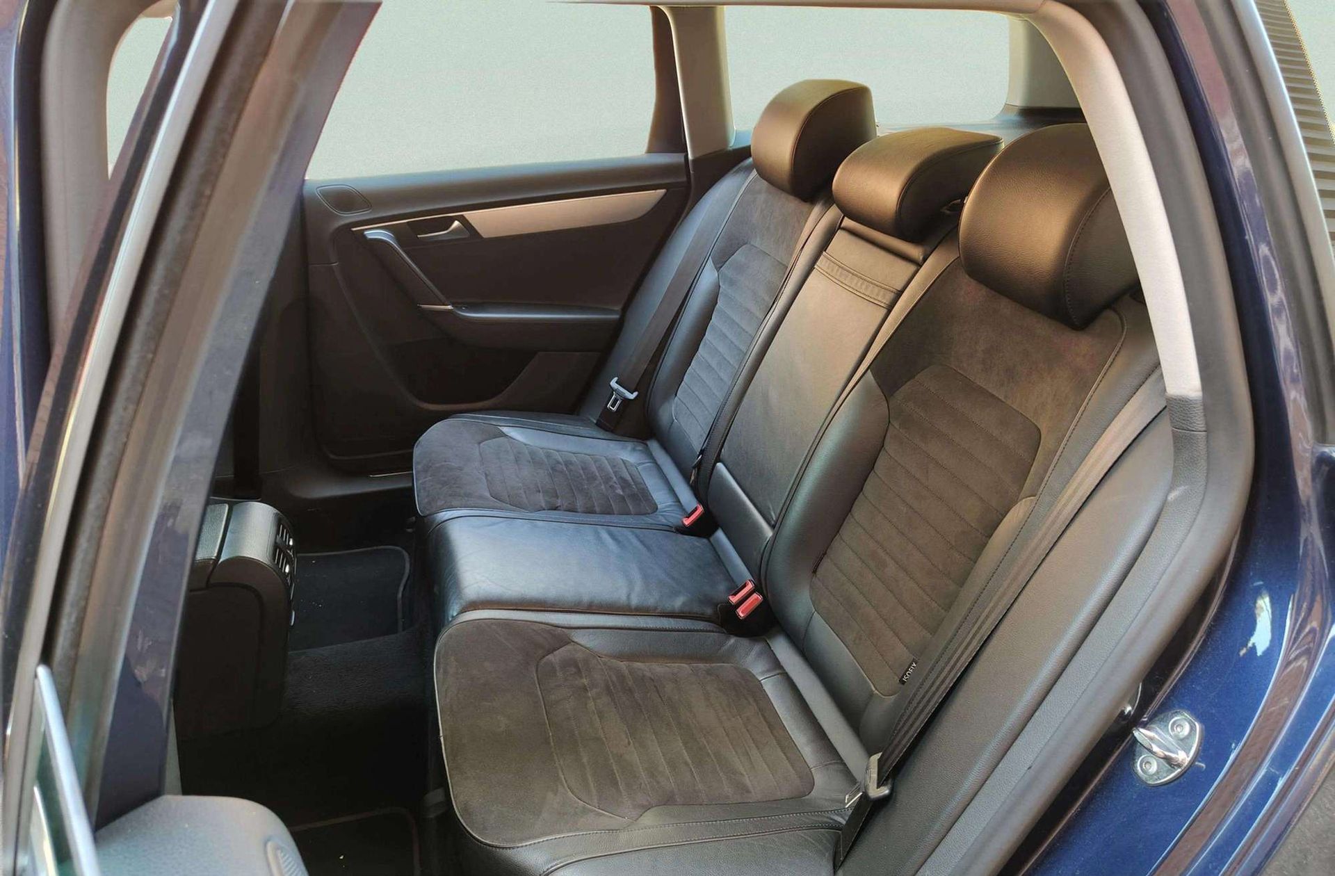 Volkswagen Passat Variant 2.0 TSI Highline DSG - foto 14