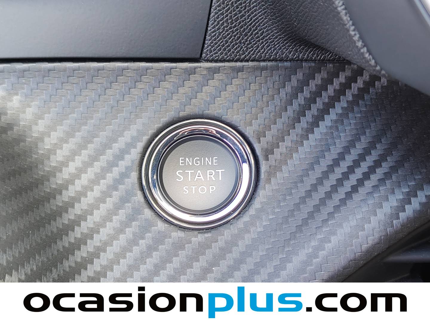 Foto Peugeot 2008 Peugeot 2008 Allure Hybrid eDCS6 (136 CV)