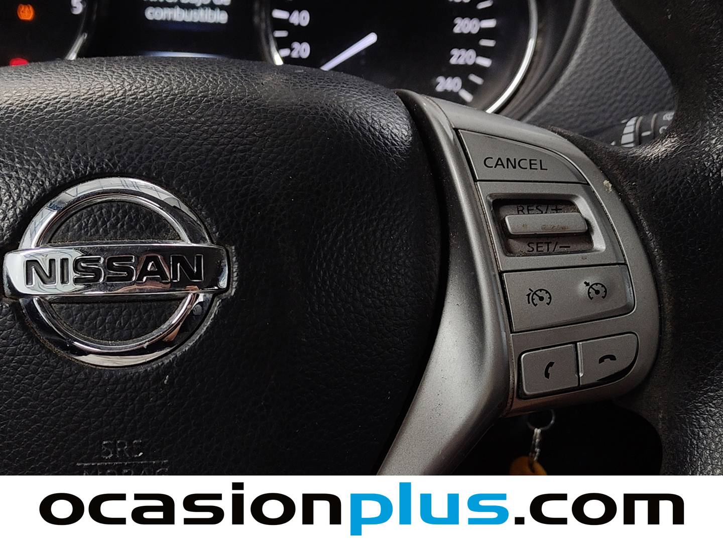 Equipamiento del Nissan QASHQAI Nissan Qashqai dCi 130 Visia 4x4-i (130 CV)