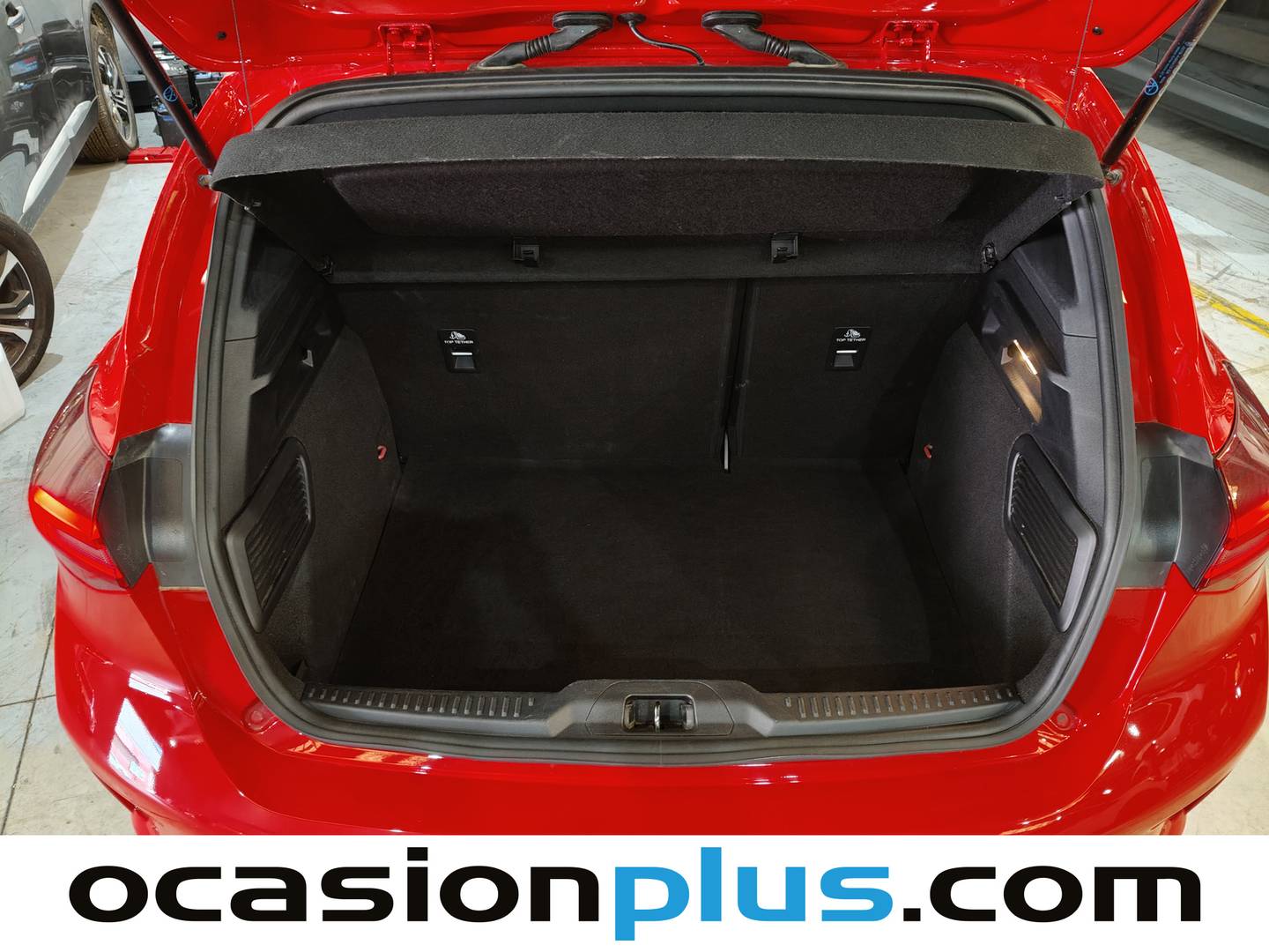 Fotos maletero Ford Focus Ford Focus 1.0 Ecoboost MHEV ST-Line Auto (155 CV)