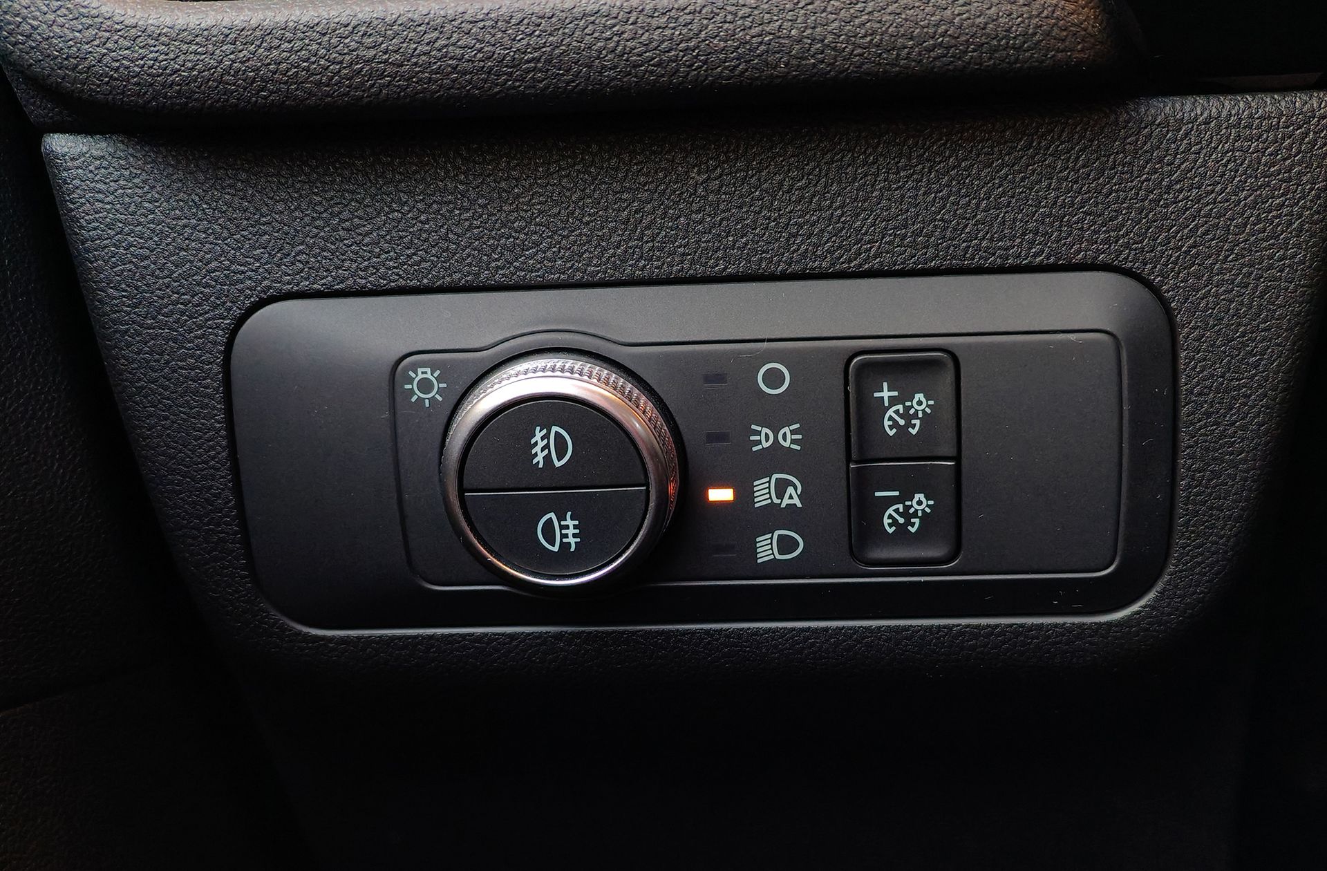 Ford Kuga 1.5 EcoBlue Titanium - foto 26