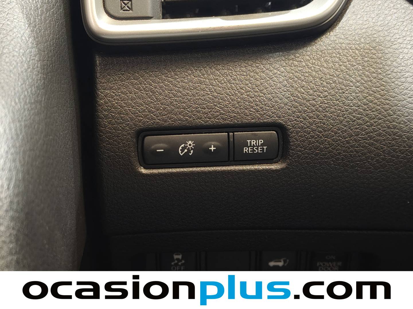 Foto Nissan X-TRAIL Nissan X-Trail dCi 130 Tekna 4x2 XTronic 96 kW (130 CV)