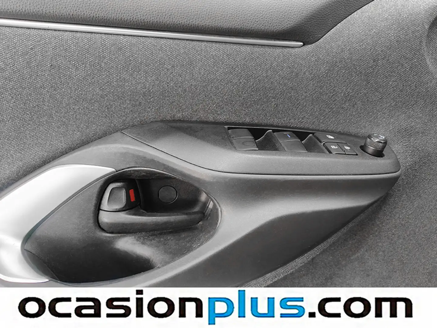 Foto Toyota Yaris Toyota Yaris 1.5 120H Business Plus (116 CV)