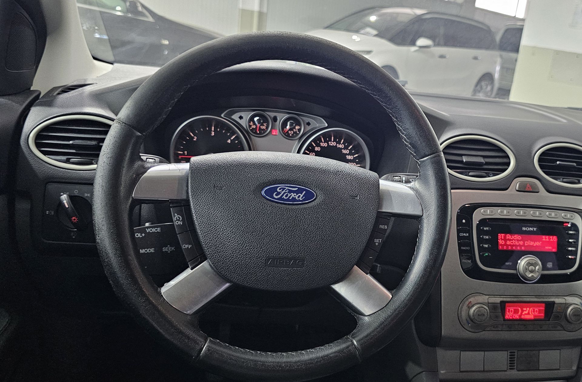 Ford Focus 1.6 TDCi Trend - foto 17