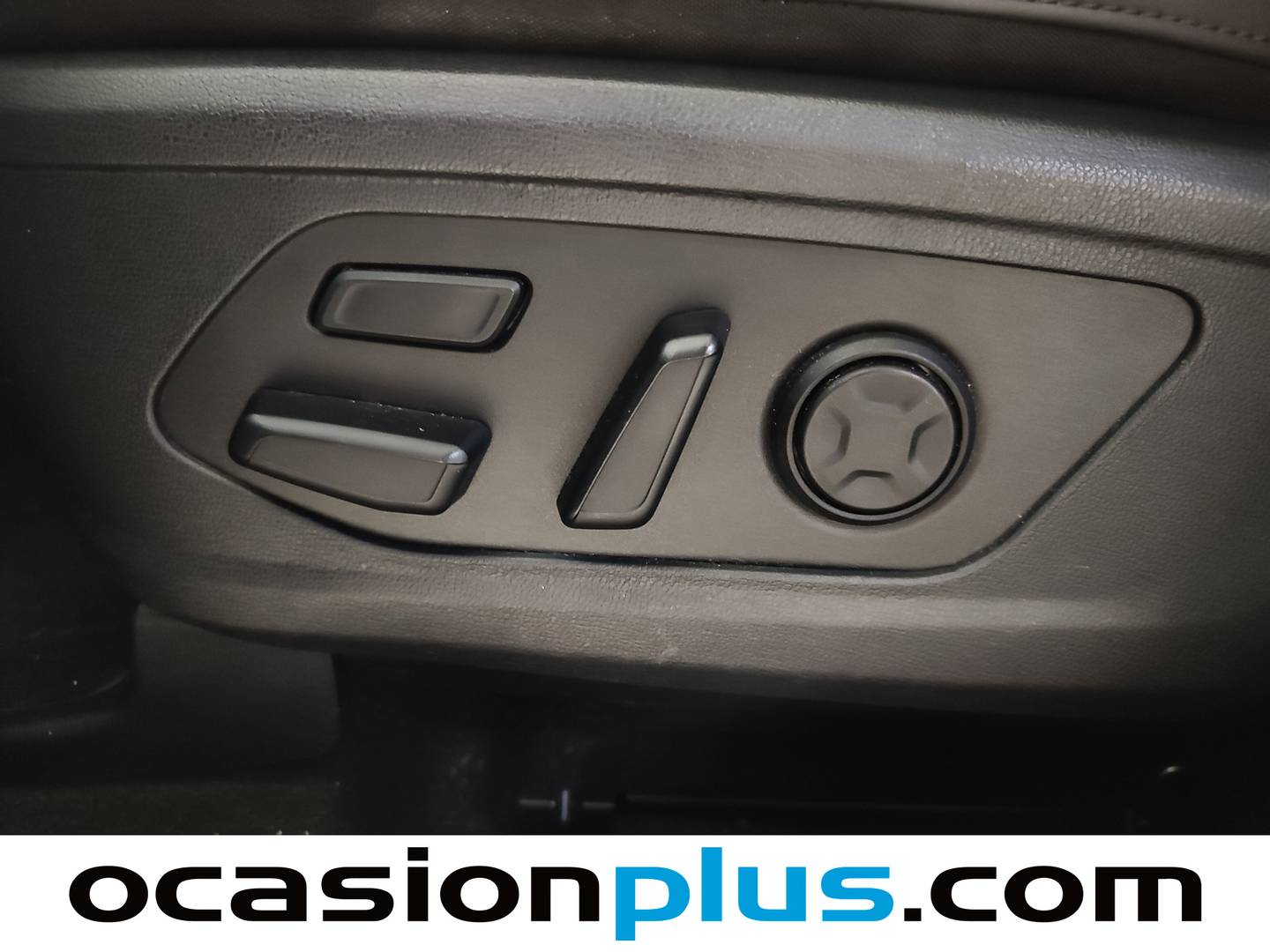 Extras del KIA Sorento KIA Sorento 1.6 T-GDi HEV Emotion 4x2 (230 CV)