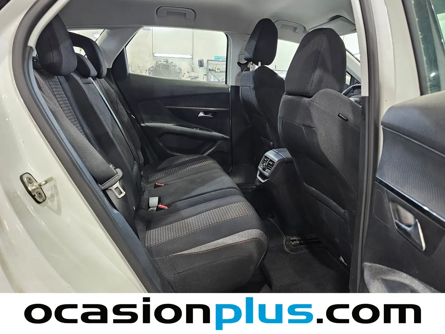 Foto Peugeot 3008 Peugeot 3008 BlueHDI 130 S&S Active EAT8  (130 CV)