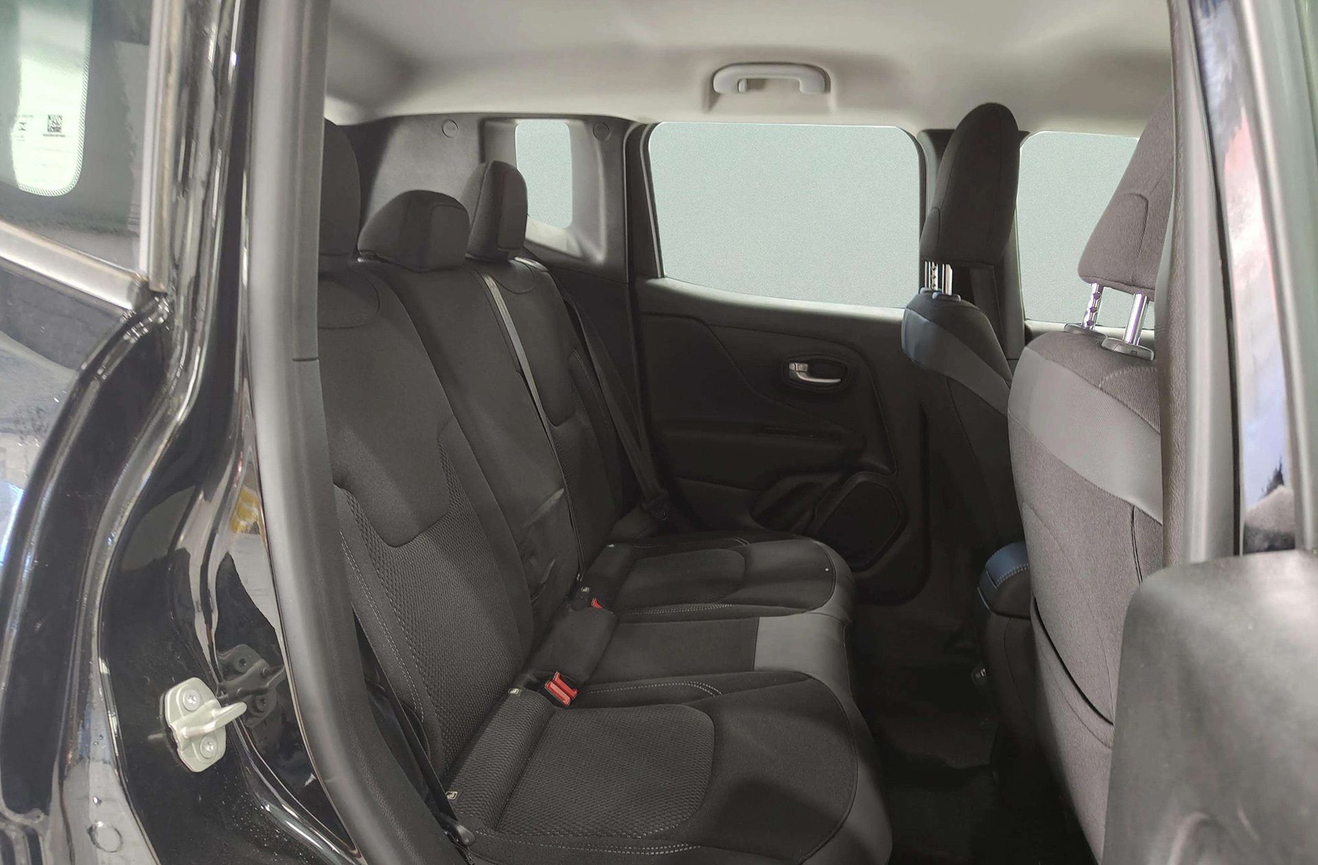 Jeep Renegade eHybrid 1.5 Limited ATX - foto 17