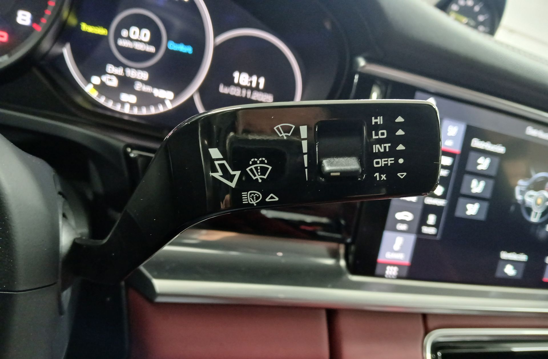 Porsche Panamera 4 E-Hybrid - foto 33