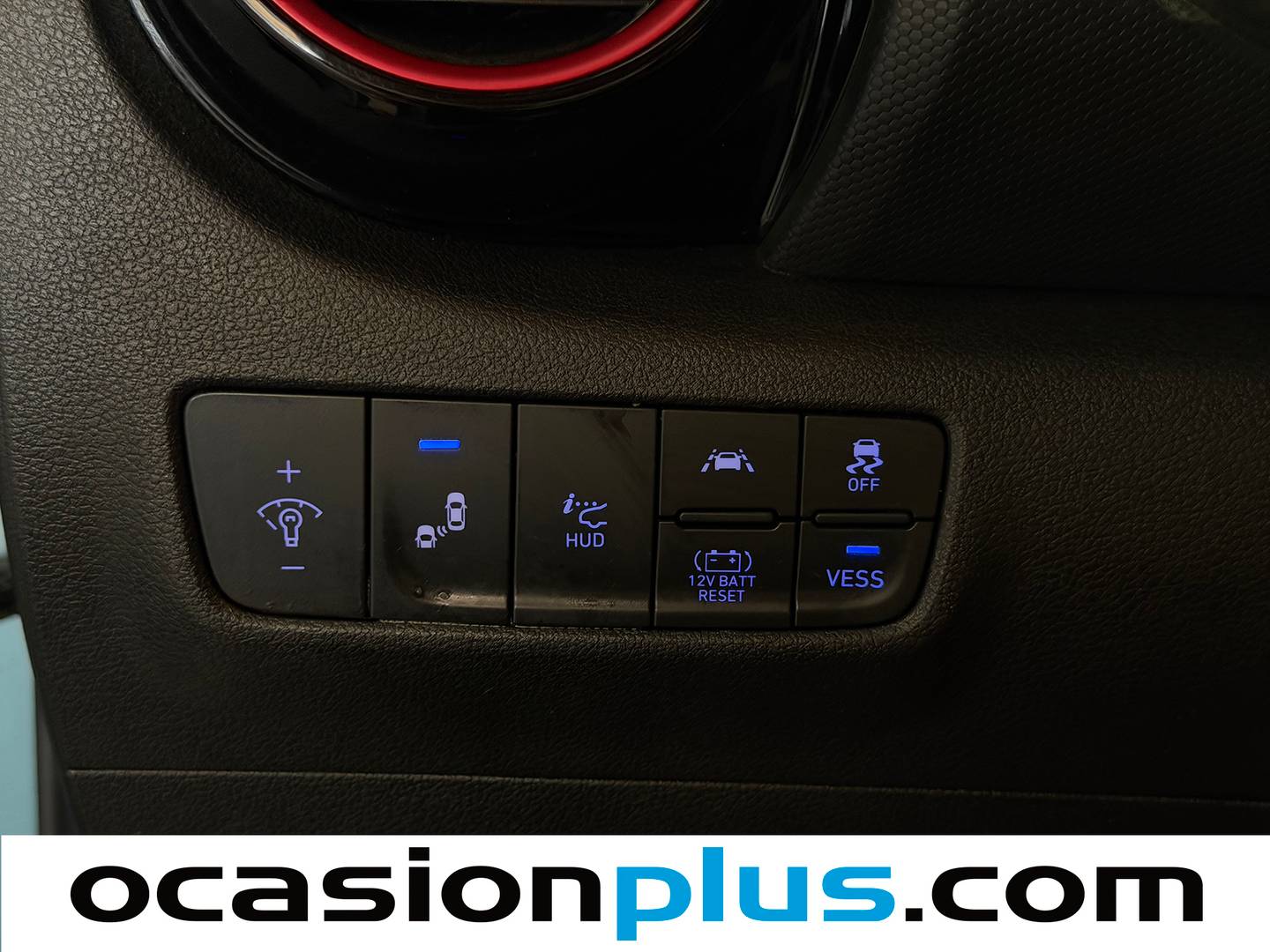 Accesorios del Hyundai Kona Hyundai Kona 1.6 GDI HEV Tecno Red DT (141 CV)