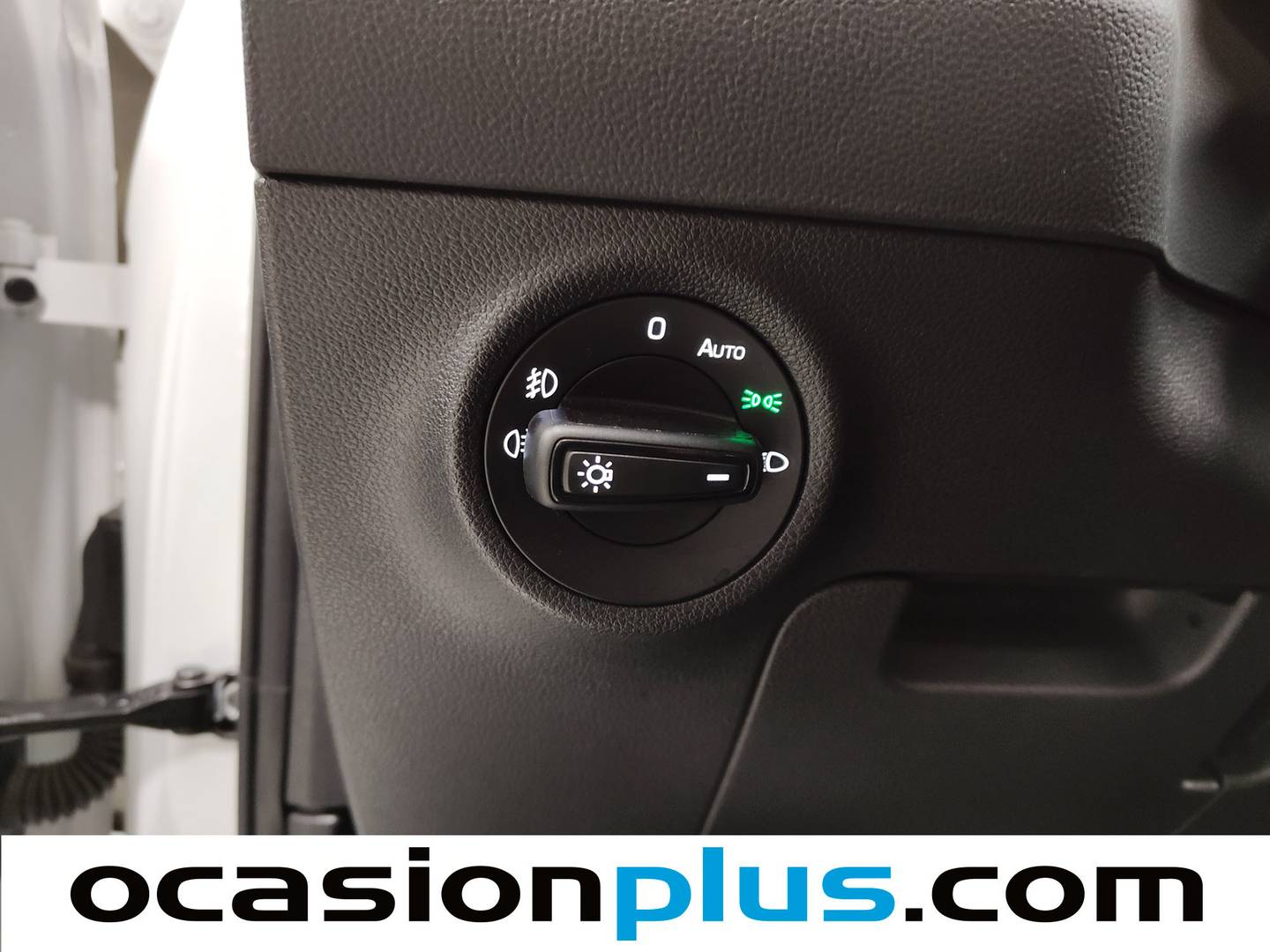 Foto Skoda Karoq Skoda Karoq 2.0 TDI Selection  (115 CV)