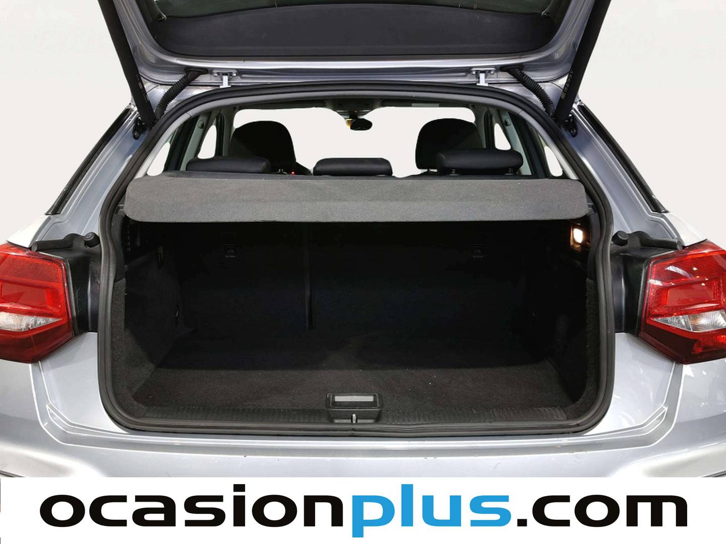 Fotos maletero Audi Q2 Audi Q2 Advanced 35 TFSI (150 CV) S tronic