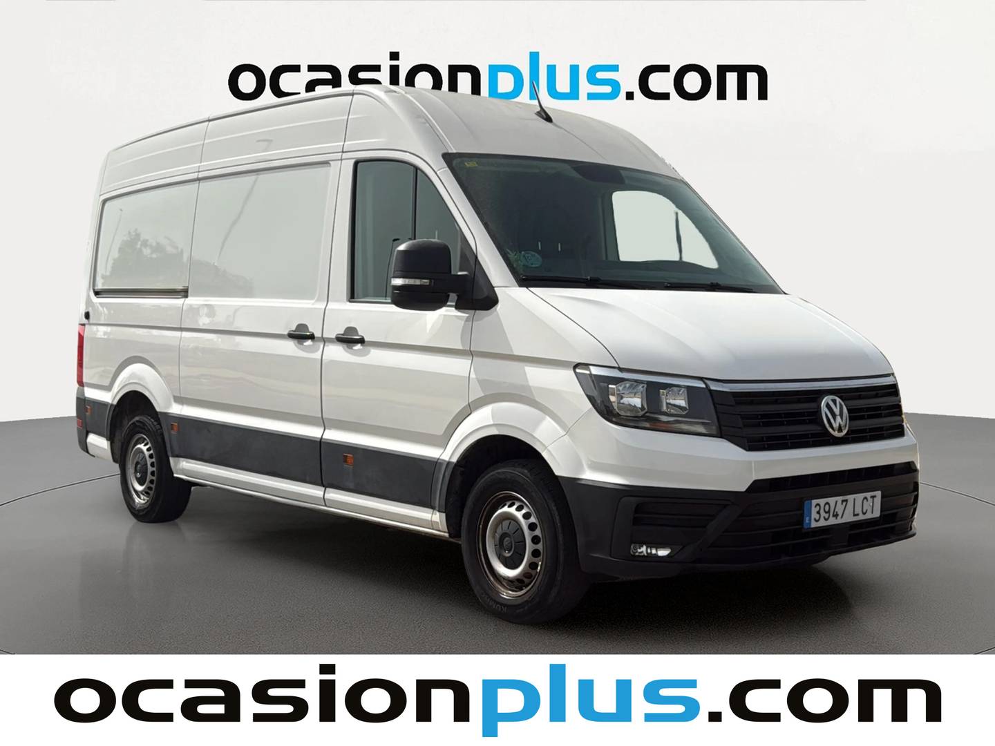 Foto delantera Volkswagen Crafter Volkswagen Crafter 35 Furgón Batalla Media L3H3 2.0 TDI (102 CV) 4 Plazas Camperizada derecha