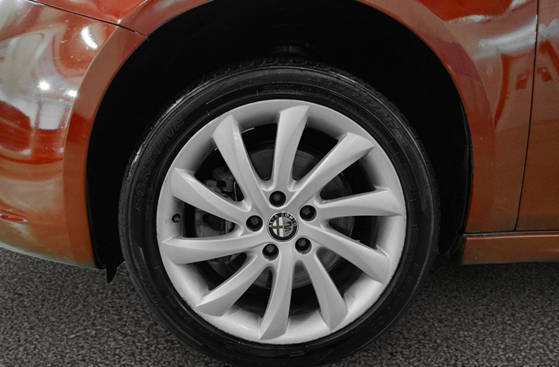 Alfa Romeo Giulietta 2.0 JTDm Distinctive - foto 25
