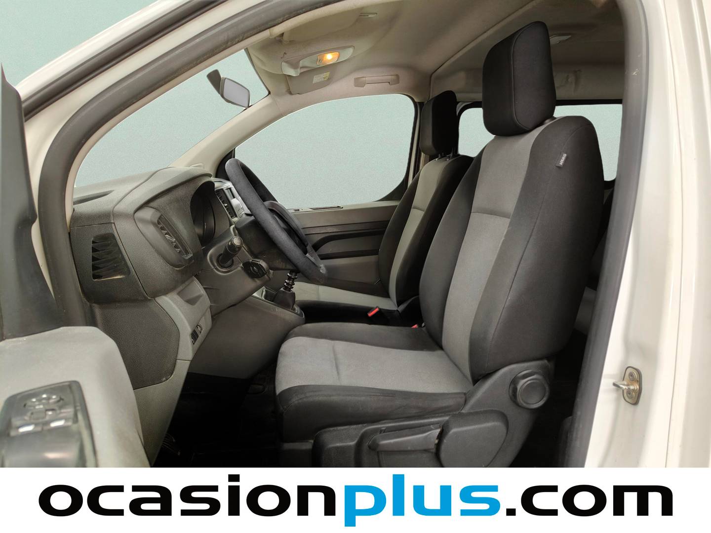 Foto asientos delanteros Peugeot Expert Peugeot Expert Combi BlueHDi 120 S&S Standard (120 CV)