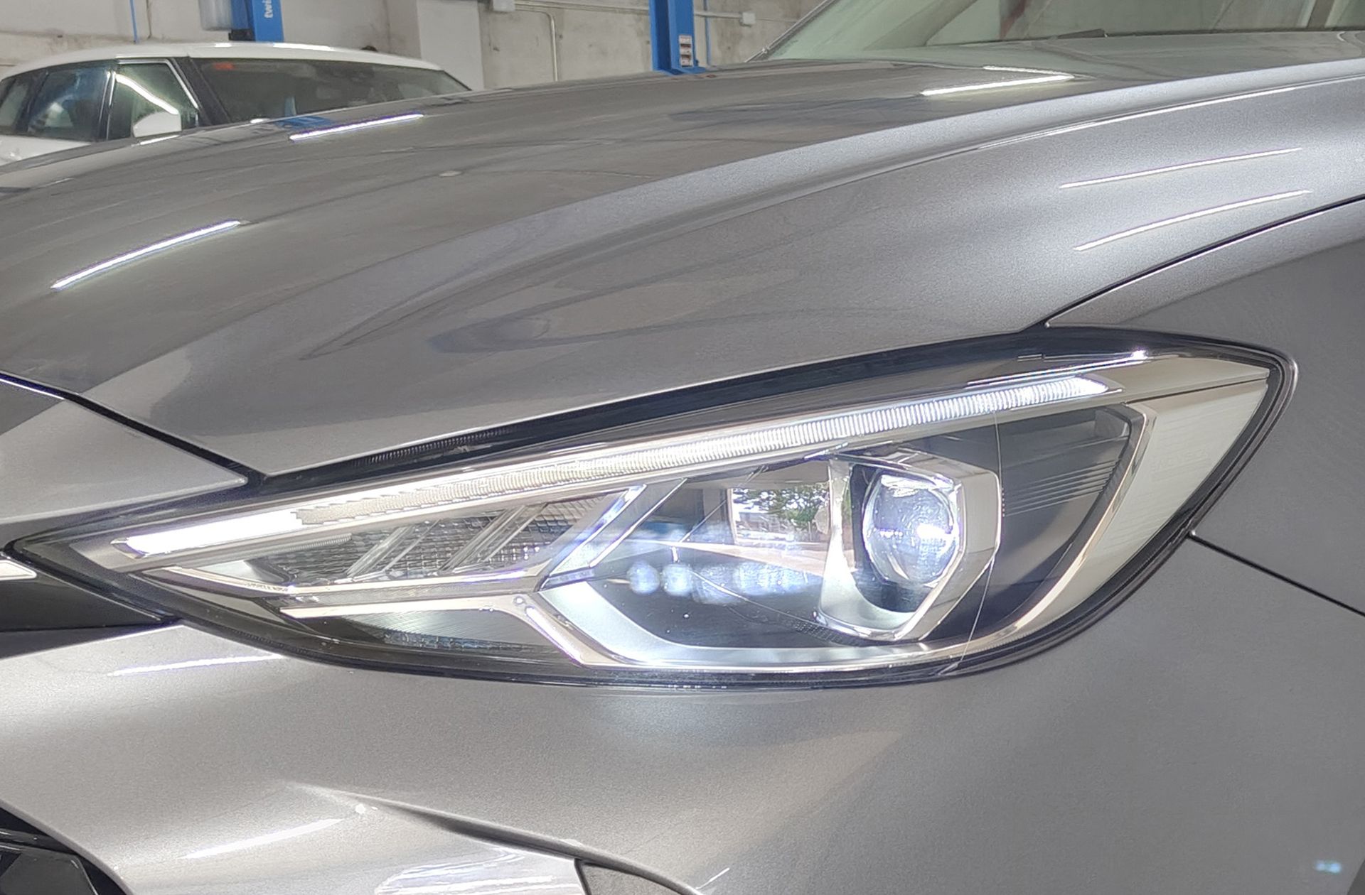 MG ZS 1.5 Hybrid+ Luxury - foto 14