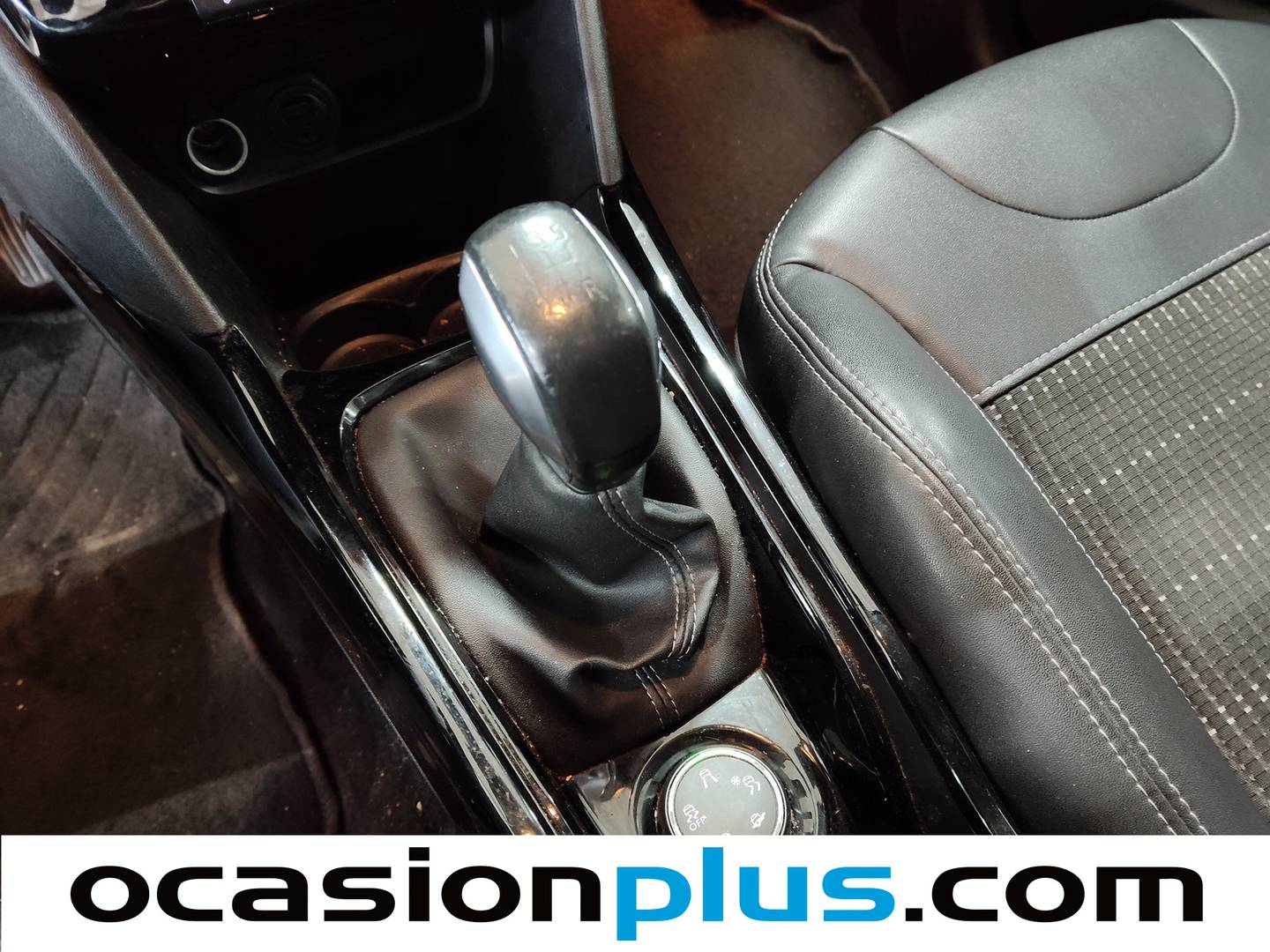 Foto Peugeot 2008 Peugeot 2008 BlueHDi 100 Allure (100 CV)