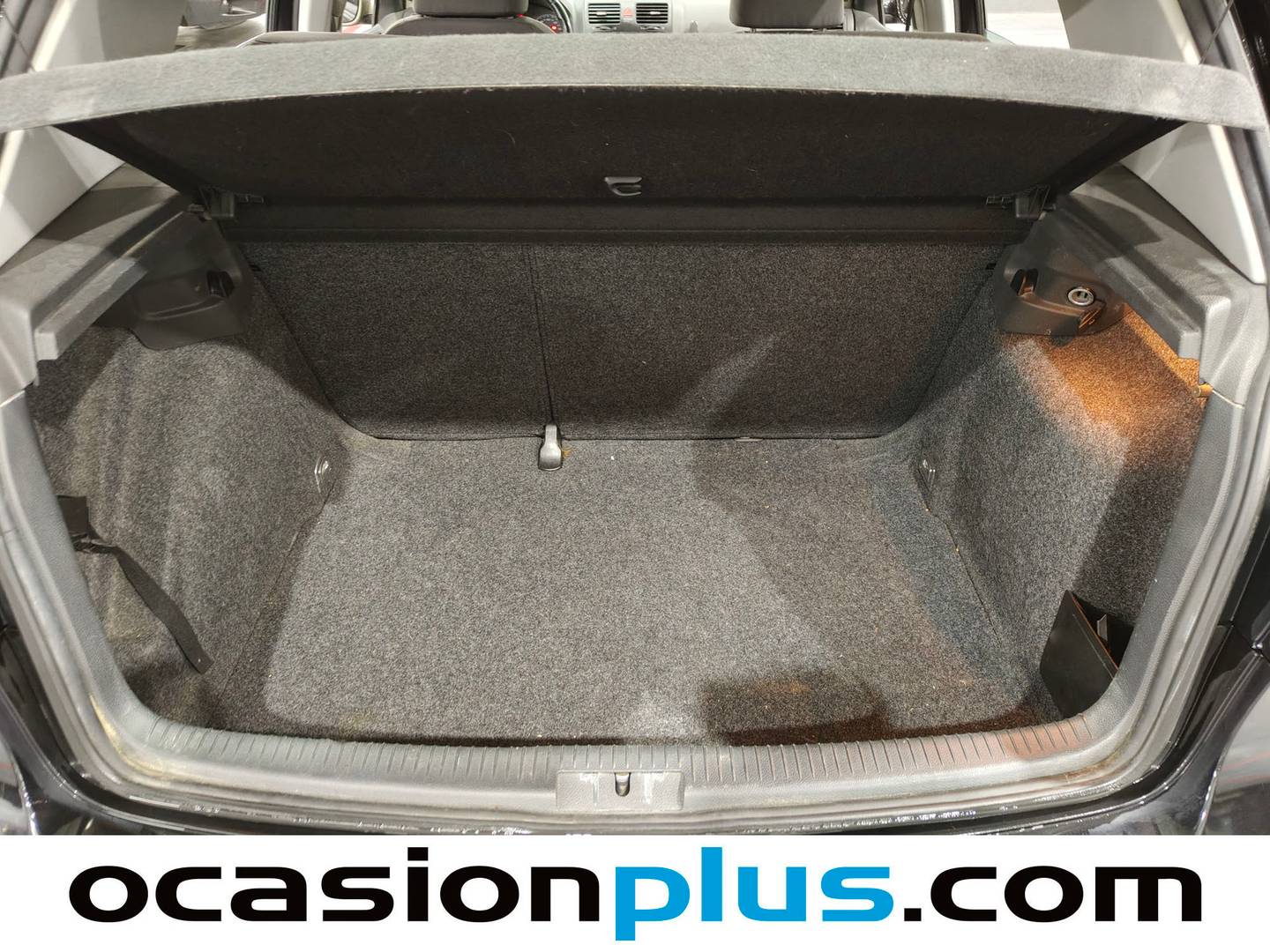 Fotos maletero Volkswagen Golf Volkswagen Golf Sportline 1.6 (102 CV)