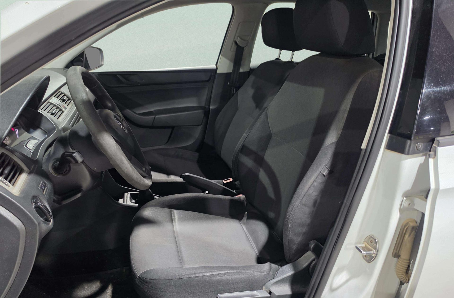 Škoda Spaceback 1.6 TDI Active Green TEC - foto 8