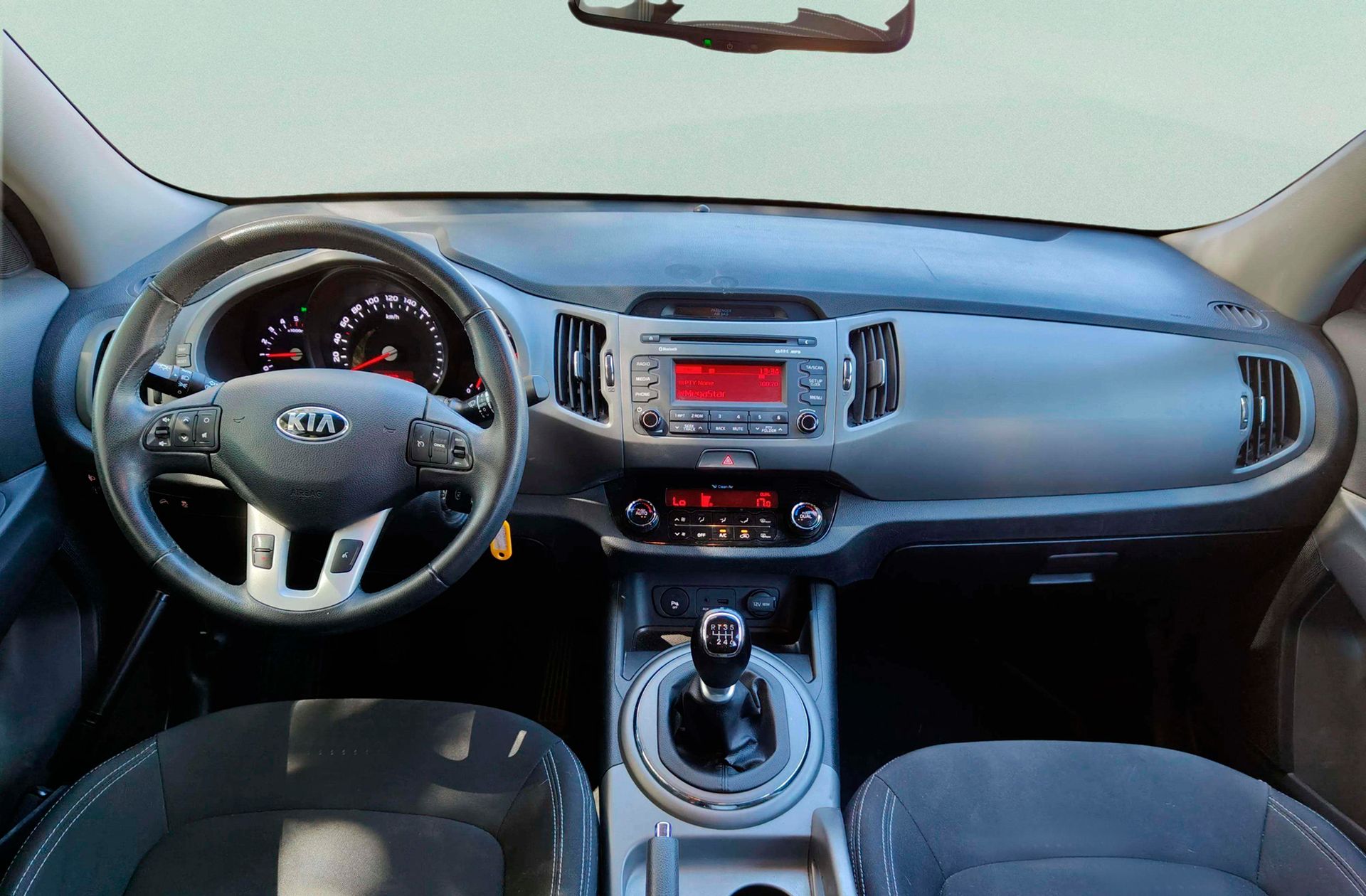 Kia Sportage 1.7 CRDi VGT Drive 4x2 - foto 6