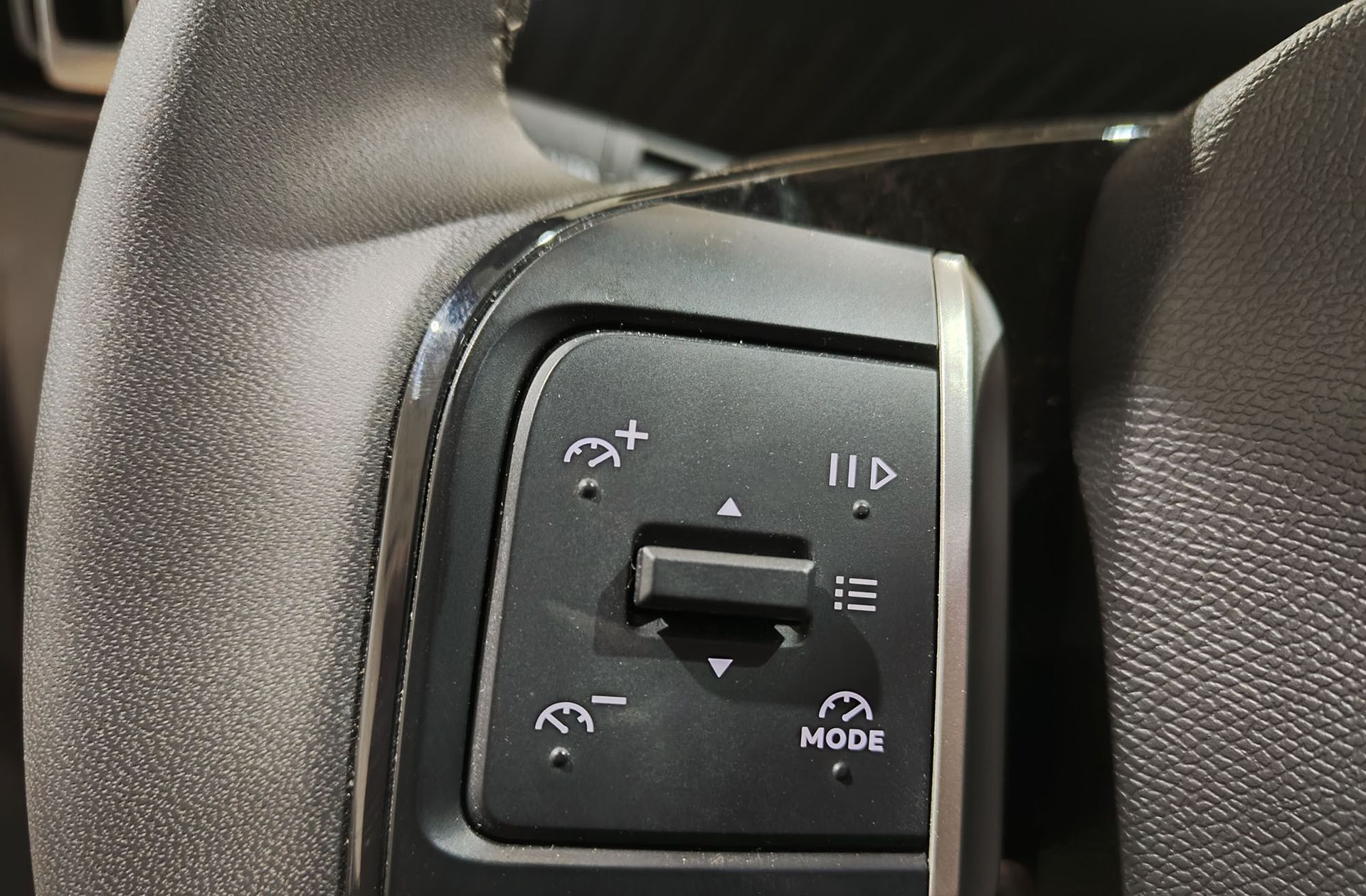 Citroën C3 Aircross Hybrid 145 Plus e-DCS6 - foto 24