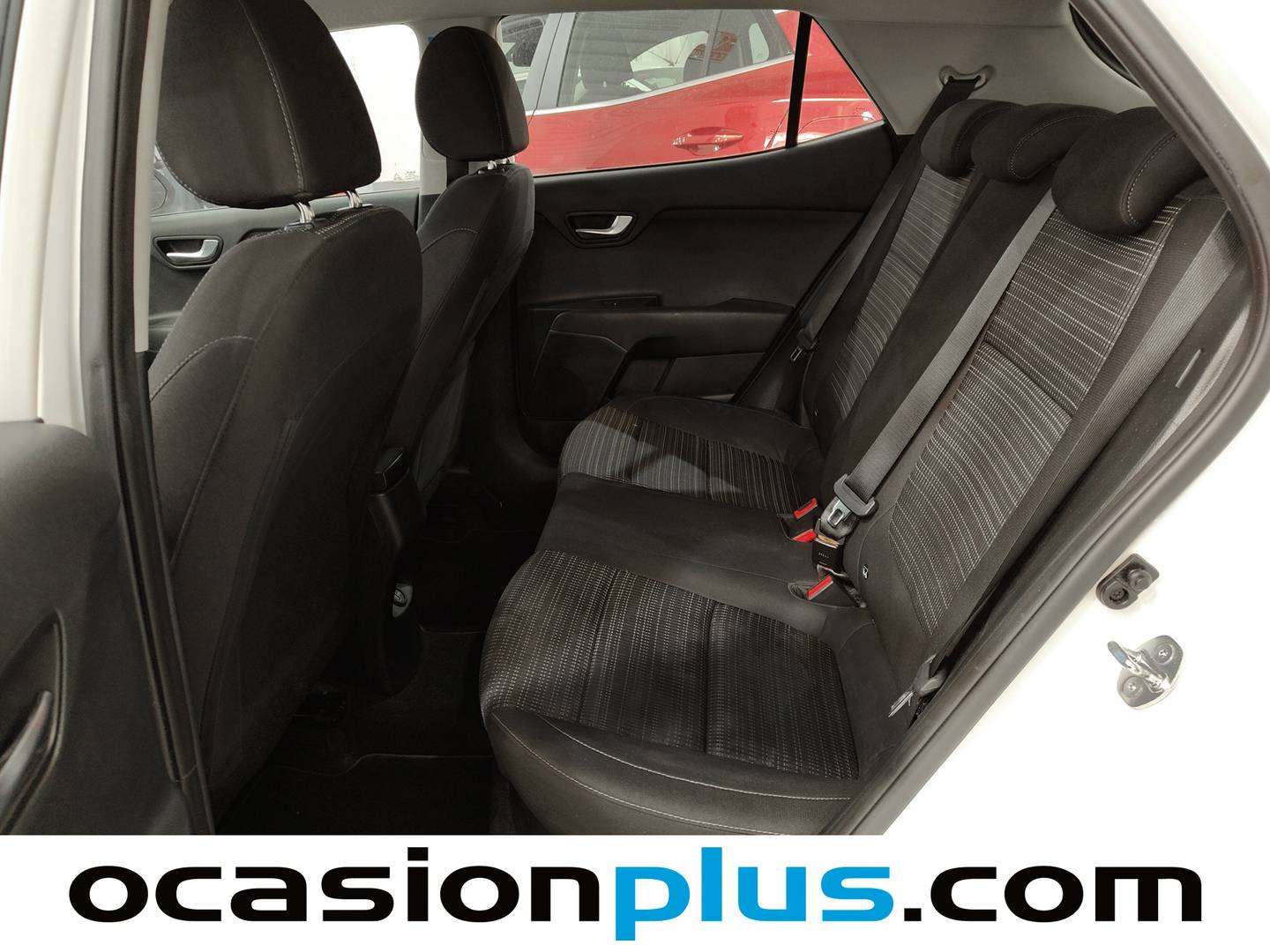 Foto asientos traseros KIA Stonic KIA Stonic 1.0 T-GDi MHEV Drive (100 CV)
