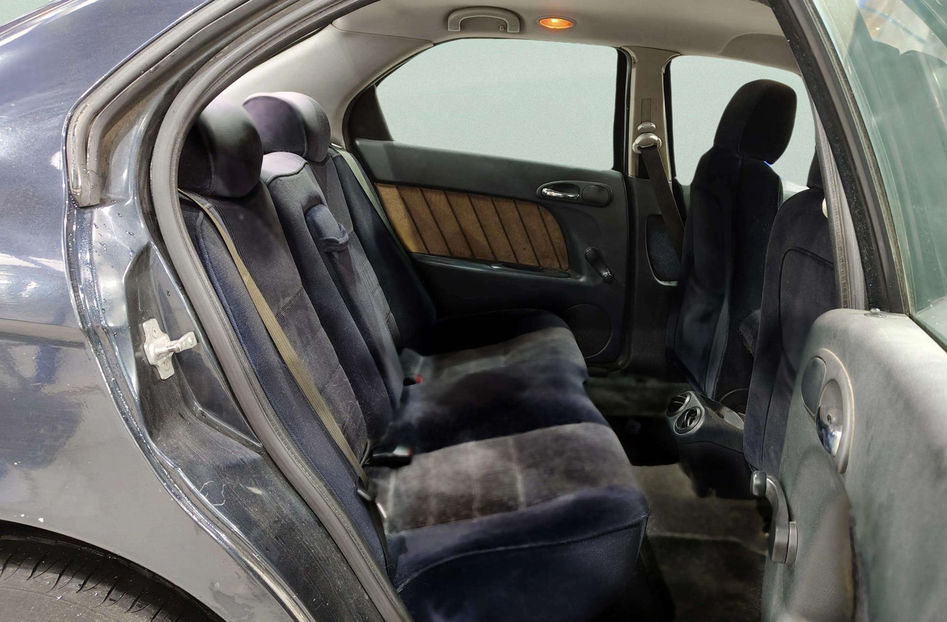 Alfa Romeo 156 1.9 JTD - foto 12
