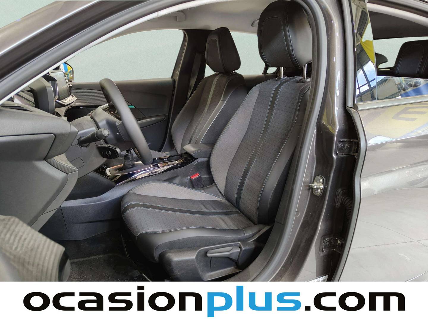 Foto asientos delanteros Peugeot 208 Peugeot 208 PureTech 100 Allure Pack (100 CV)