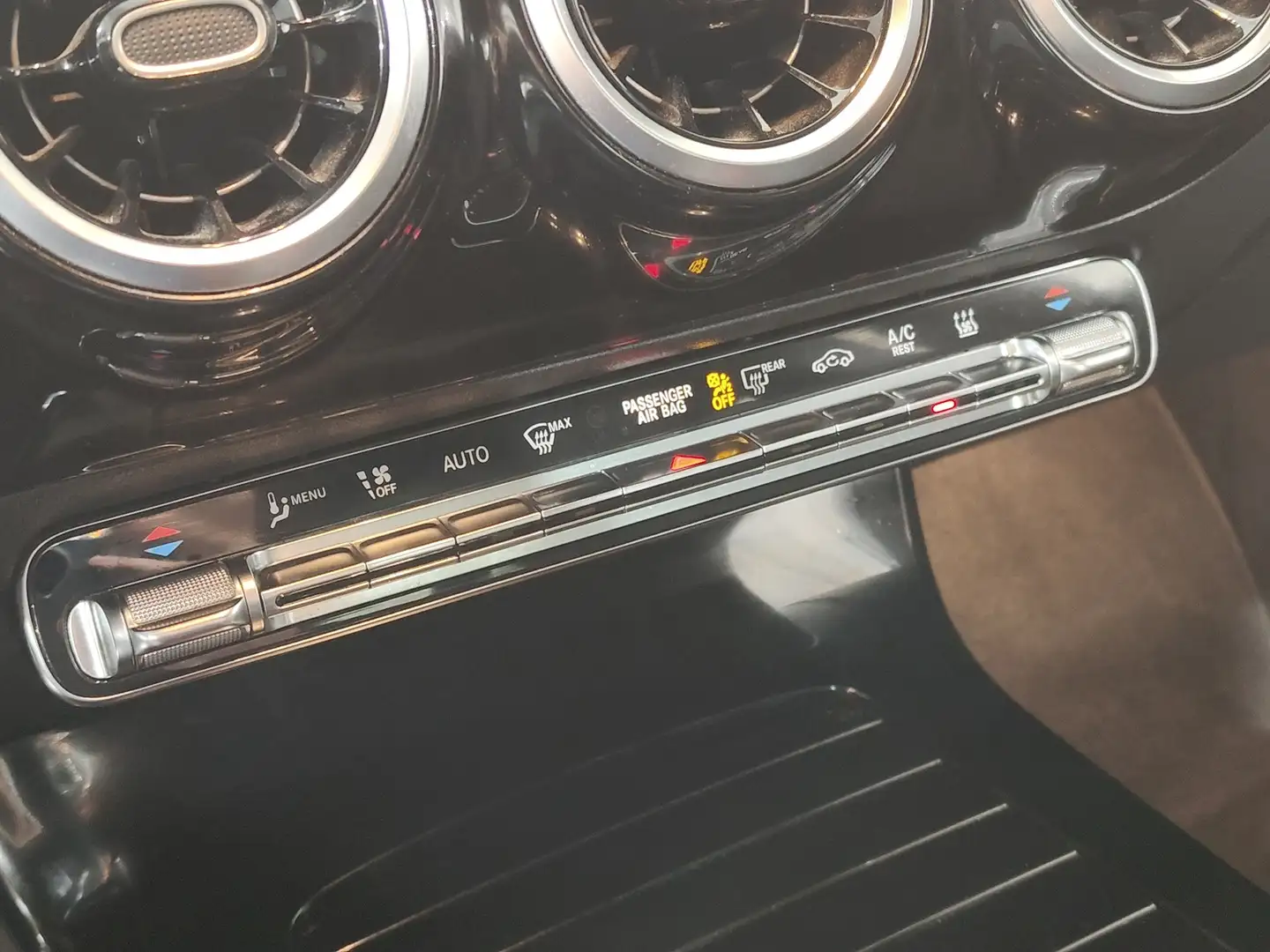 Foto Mercedes CLA Mercedes-Benz CLA 250 e (218 CV) Pack AMG