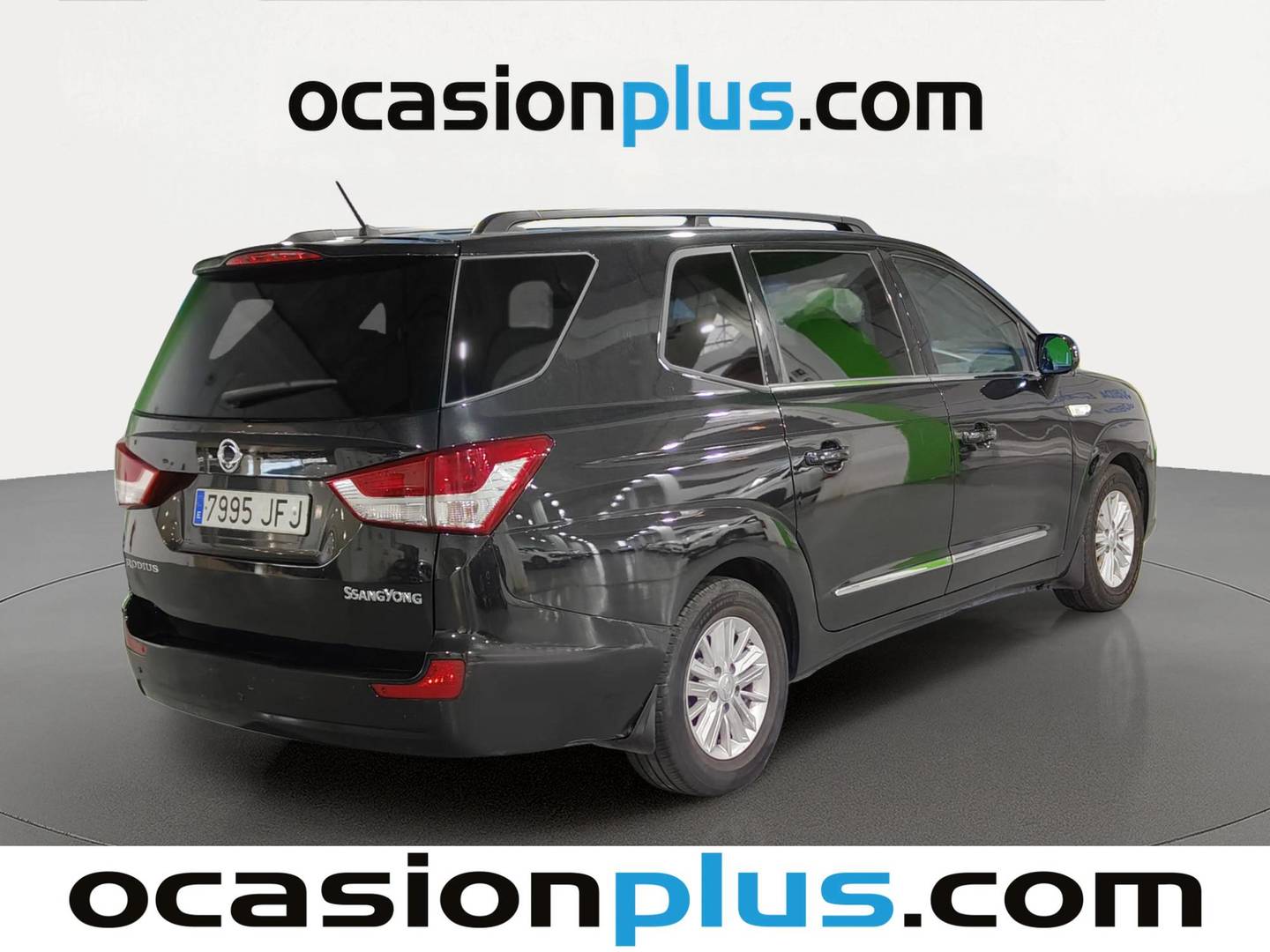 Foto trasera SsangYong Rodius SsangYong Rodius 2.0 e-Xdi Premium Auto (155 CV) 7 Plazas izquierda
