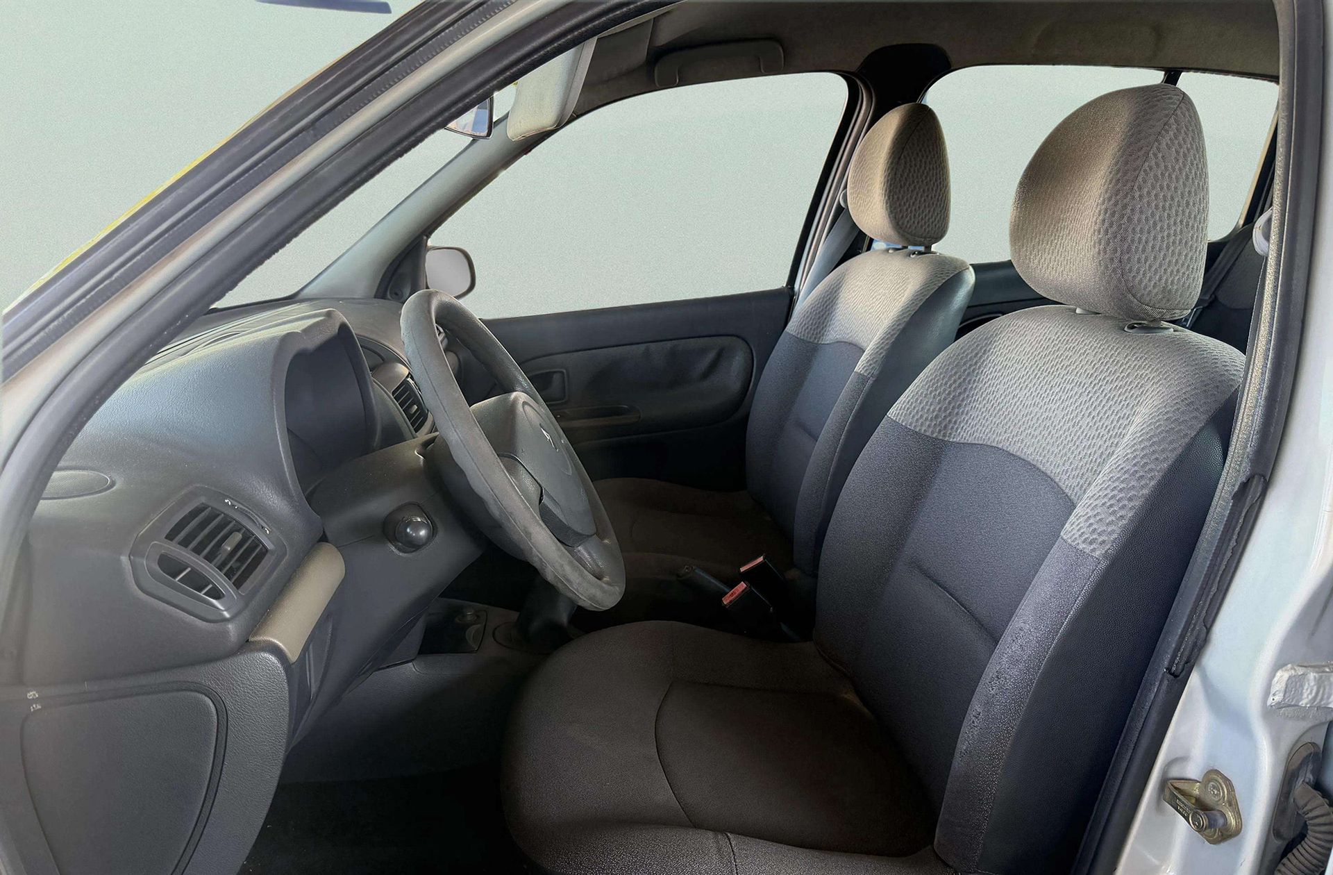 Renault Clio 1.2 Pack Authentique - foto 8