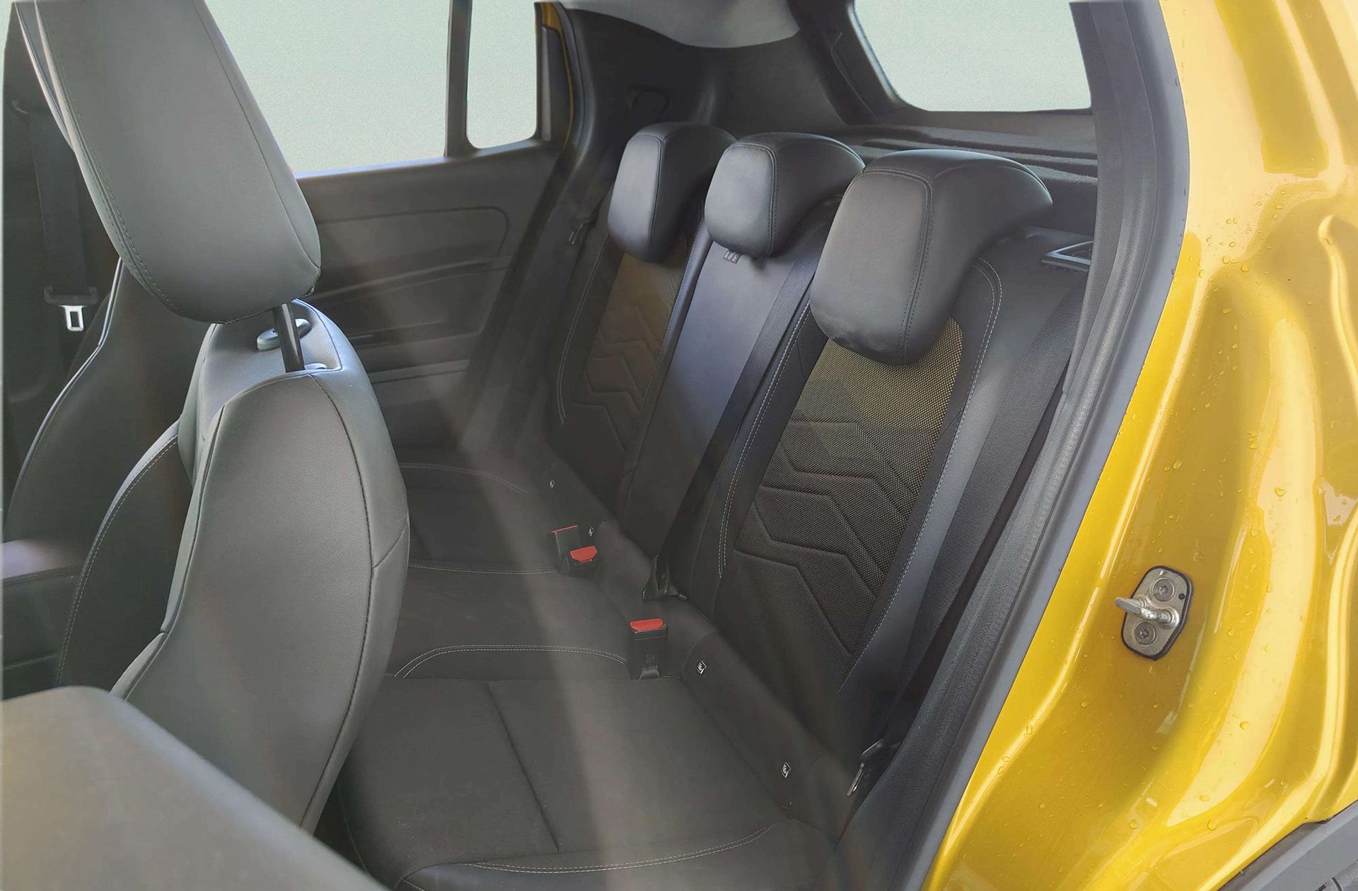 Jeep Avenger 1.2 G Summit - foto 14