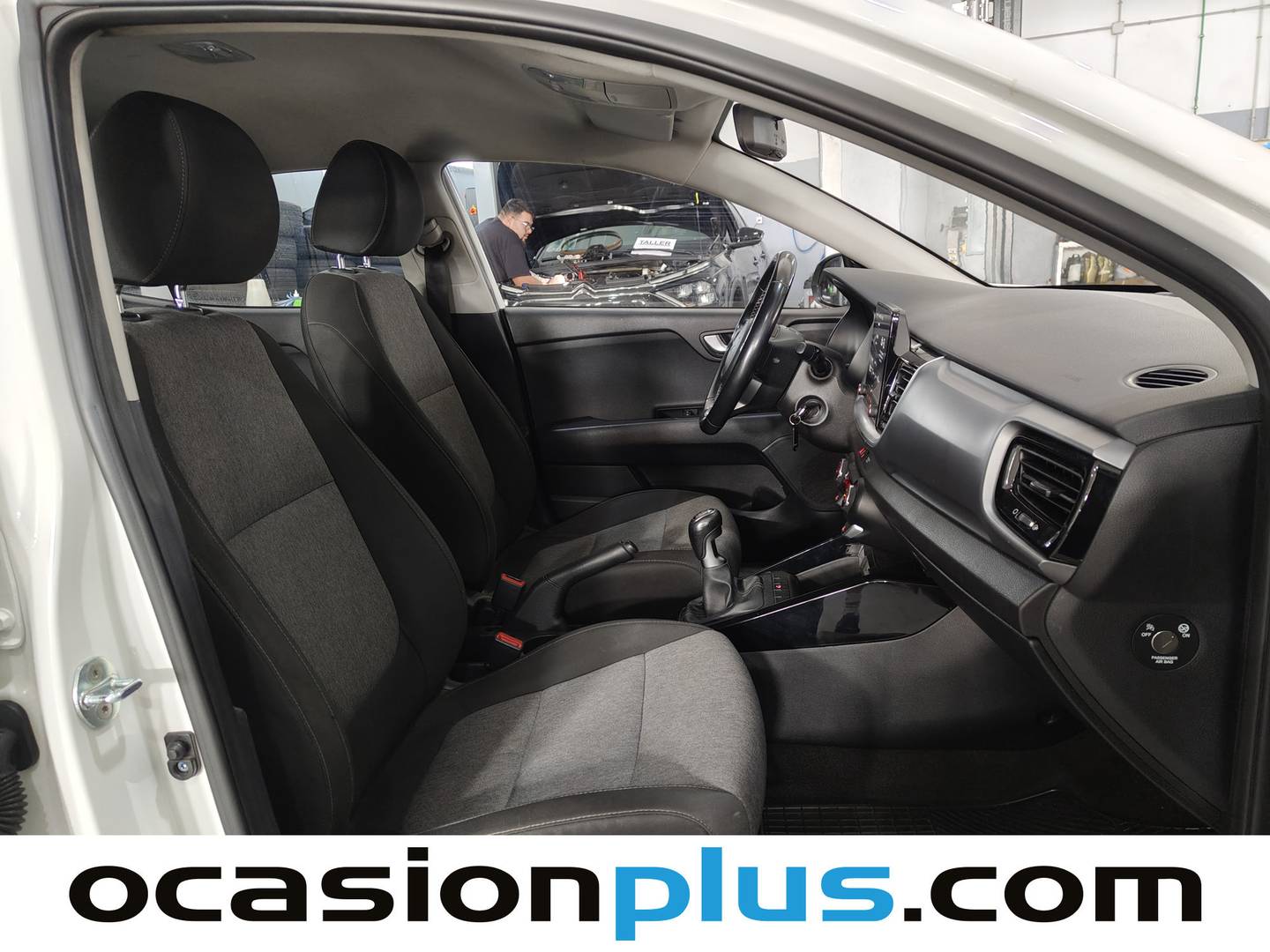 Foto KIA Stonic Kia Stonic 1.0 T-GDi Business (100 CV)