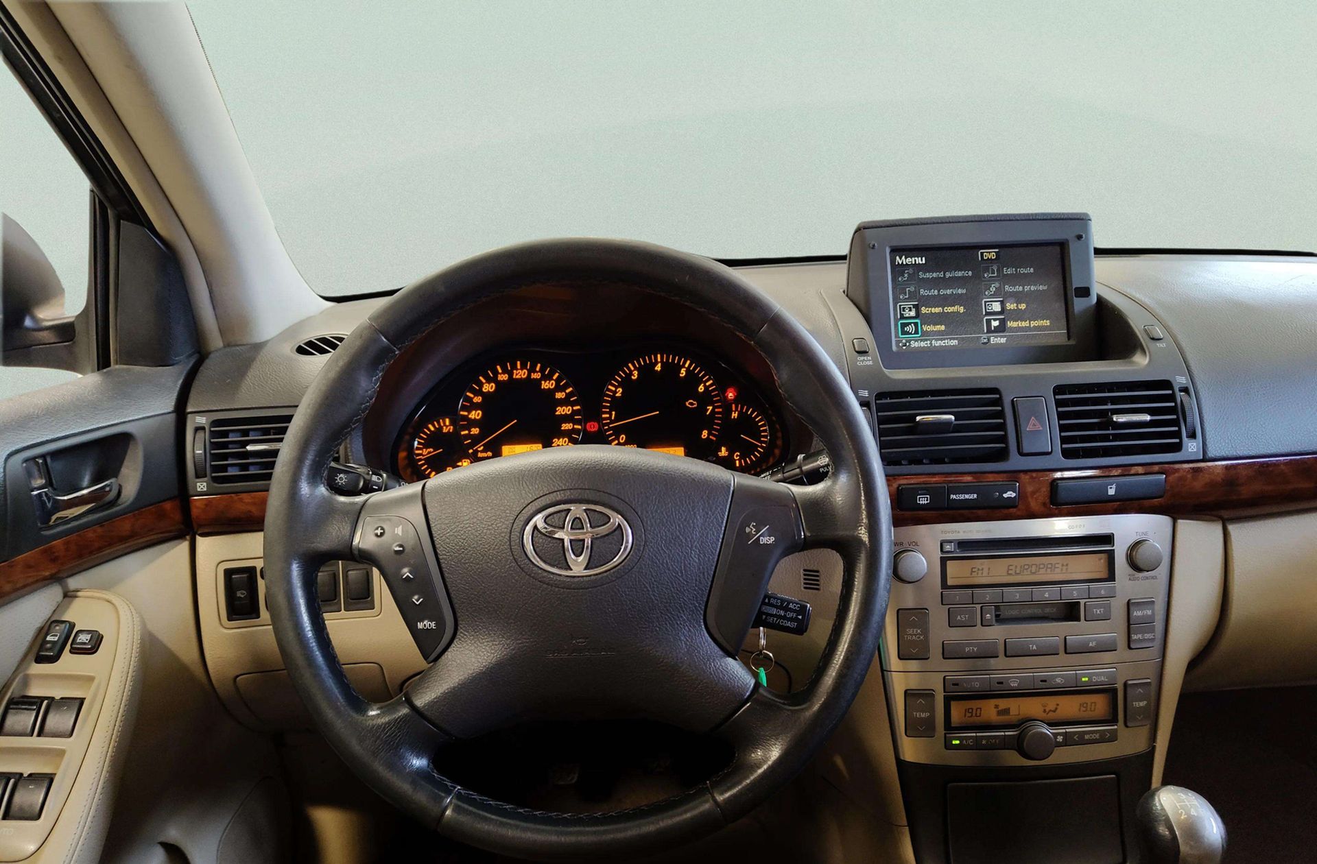 Toyota Avensis 2.0 VVT-I Executive - foto 21