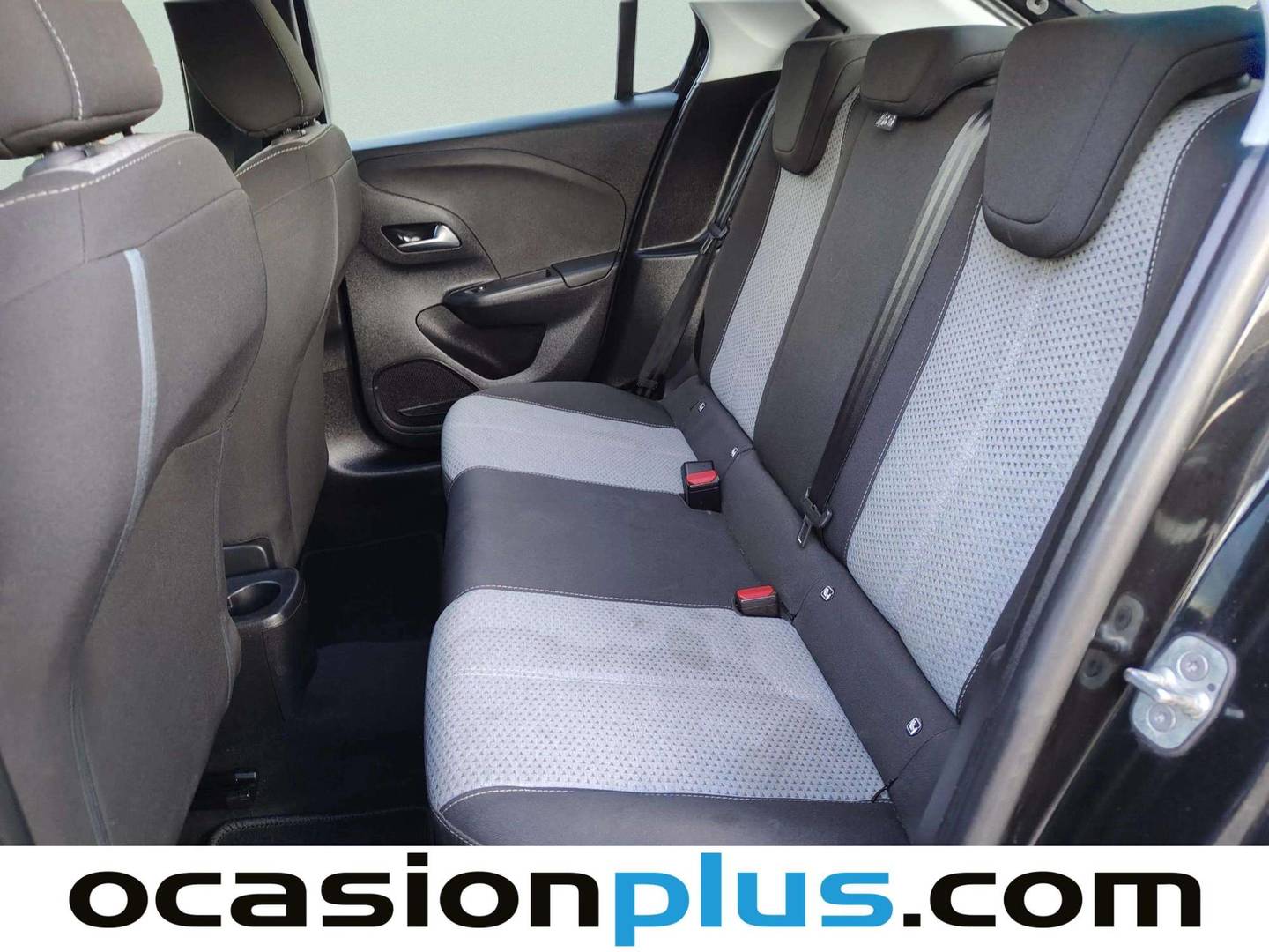 Foto asientos traseros Opel Corsa Opel Corsa 1.2 XEL Edition (75 CV)