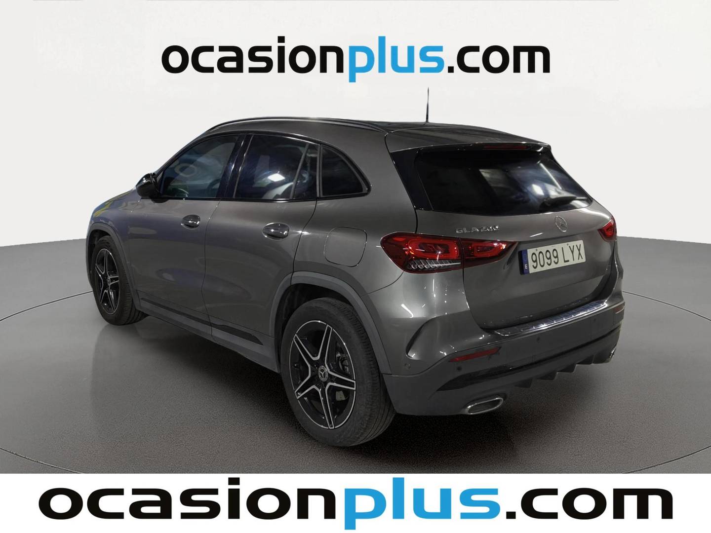 Foto trasera Mercedes GLA Mercedes GLA 200 (163 CV) izquierda