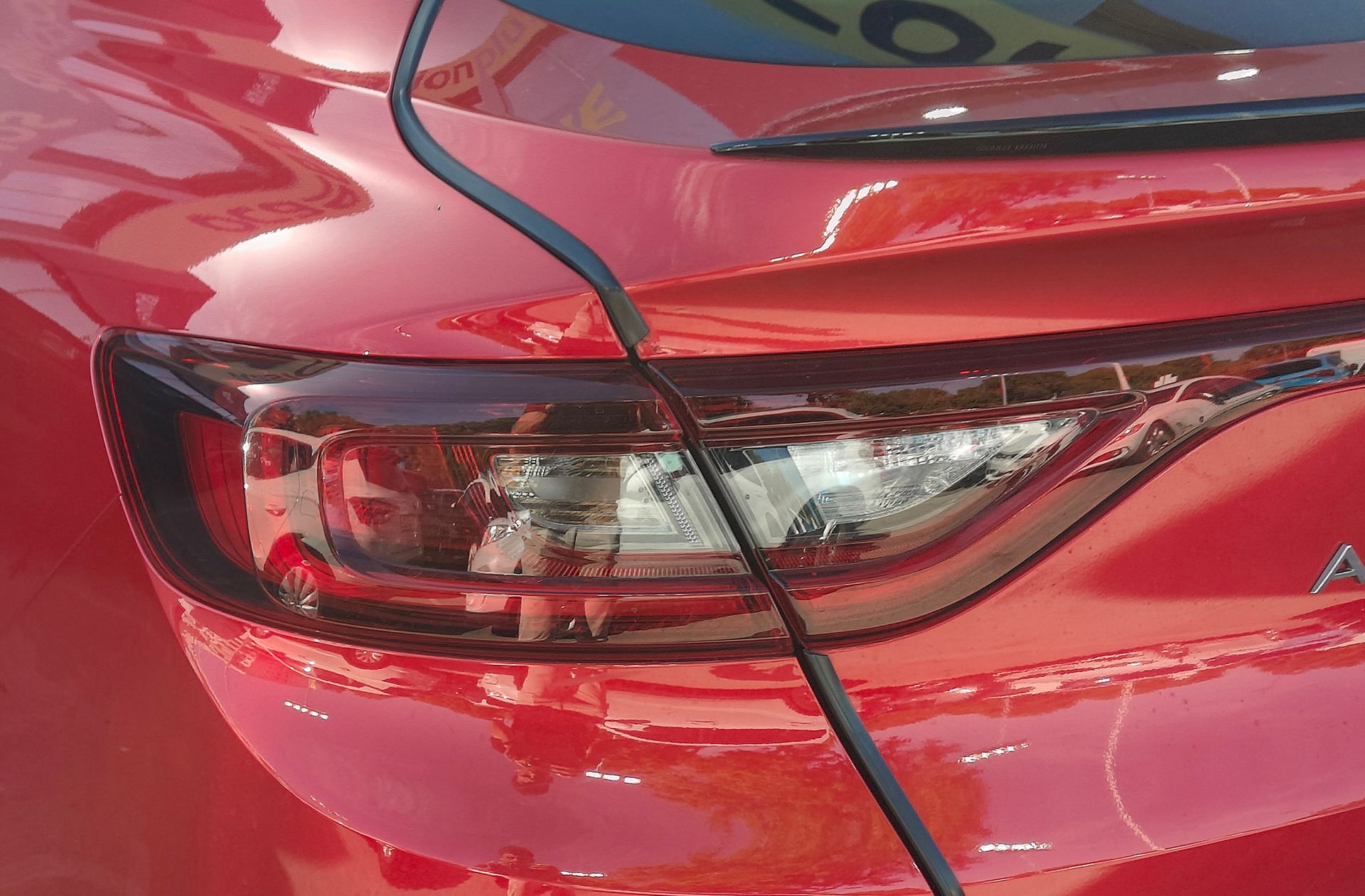 Renault Arkana RS Line TCe EDC Microhíbrido - foto 18