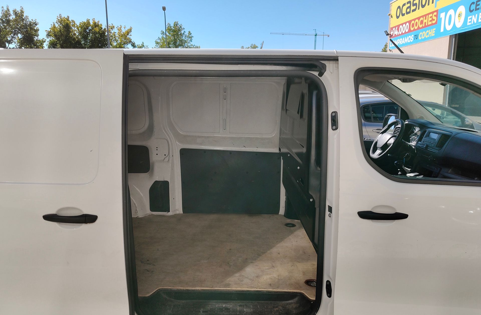 Peugeot Expert Furgon BlueHDi 120 Pro Standard - foto 12