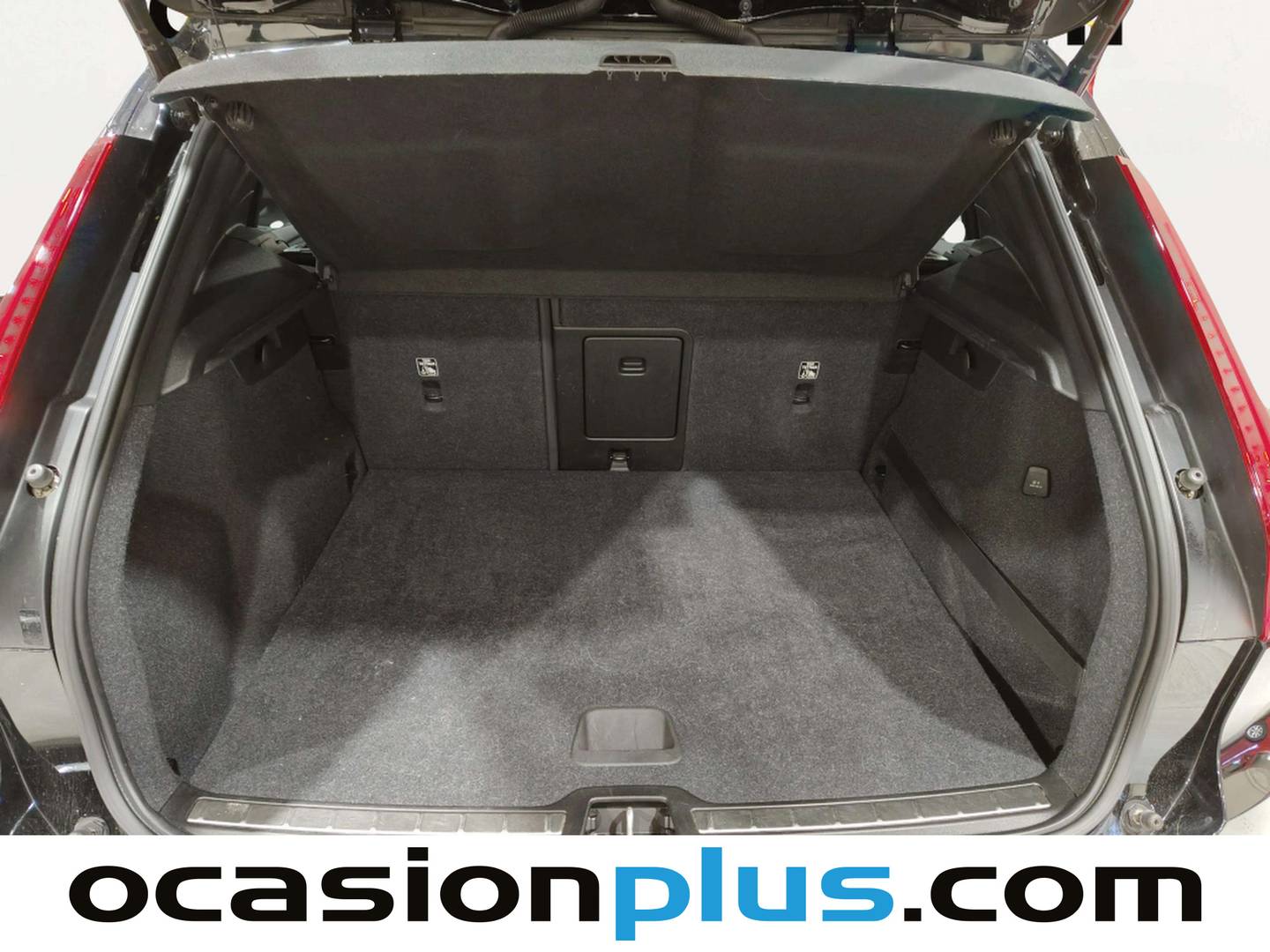 Fotos maletero Volvo XC40 Volvo XC40 D3 R-Design Auto (150 CV)