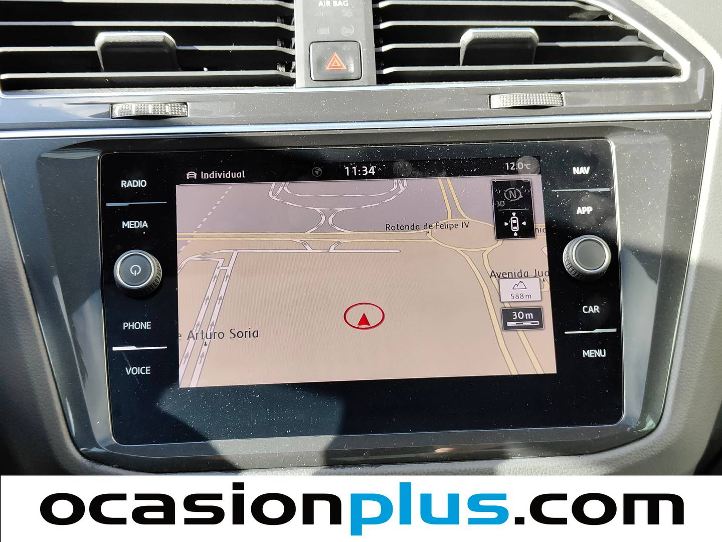 Foto Volkswagen Tiguan Volkswagen Tiguan Sport 2.0 TDI (150 CV) DSG R-Line