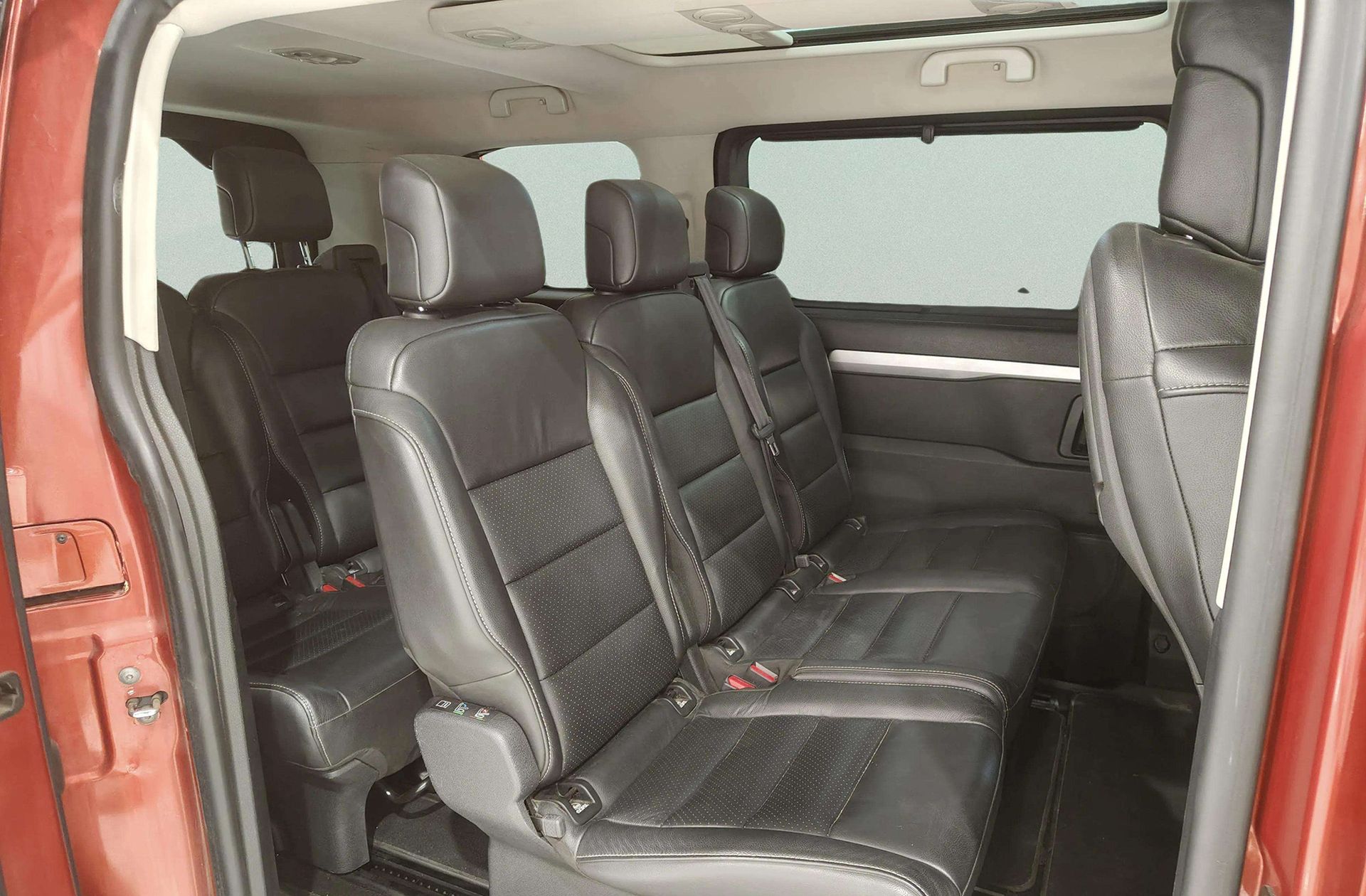Peugeot Traveller BlueHDi 150 Allure Standard 9 plazas - foto 23