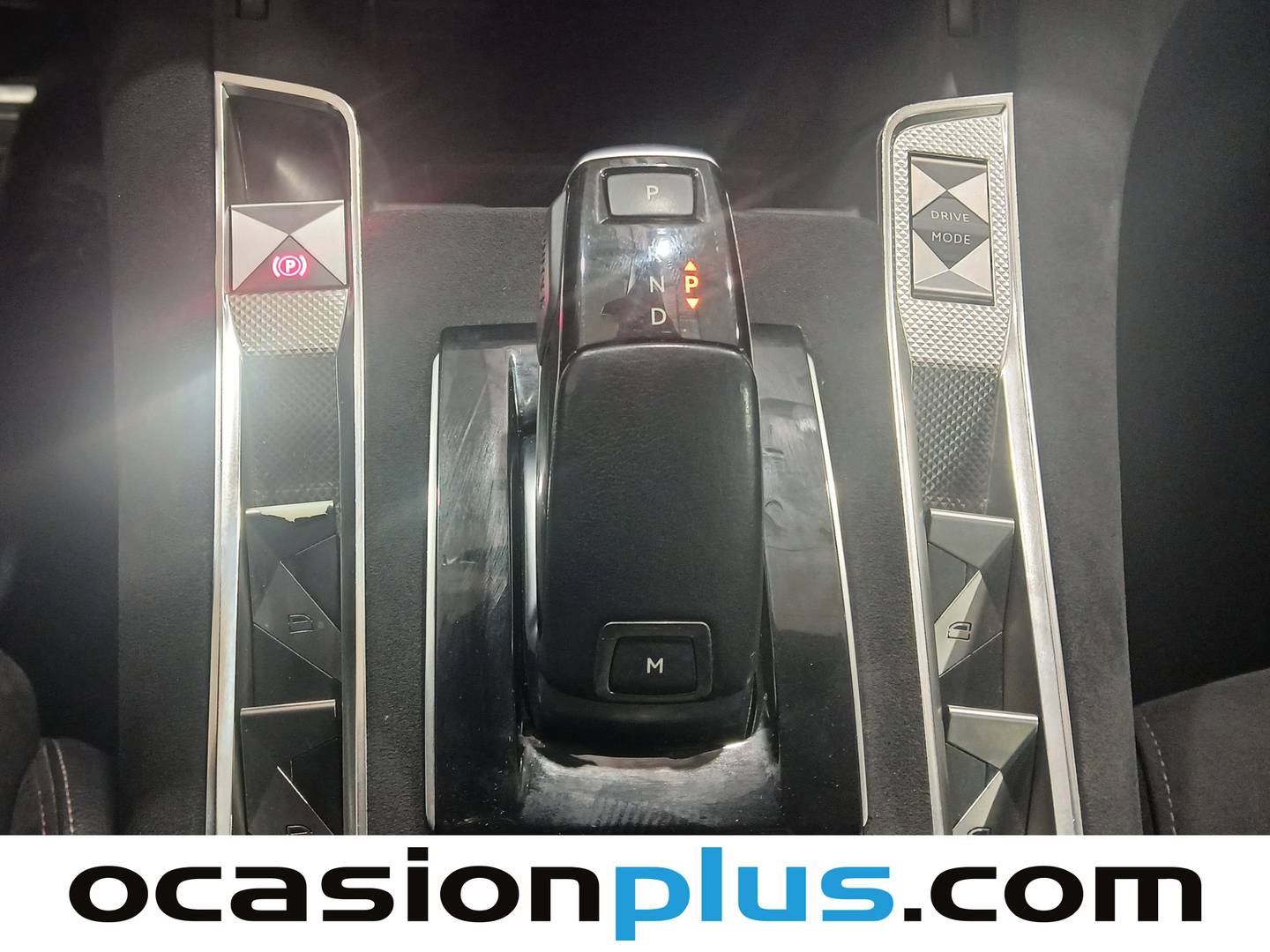 Foto DS DS 7 DS DS7 Crossback BlueHDi 130 Performance Line+ AT (130 CV)