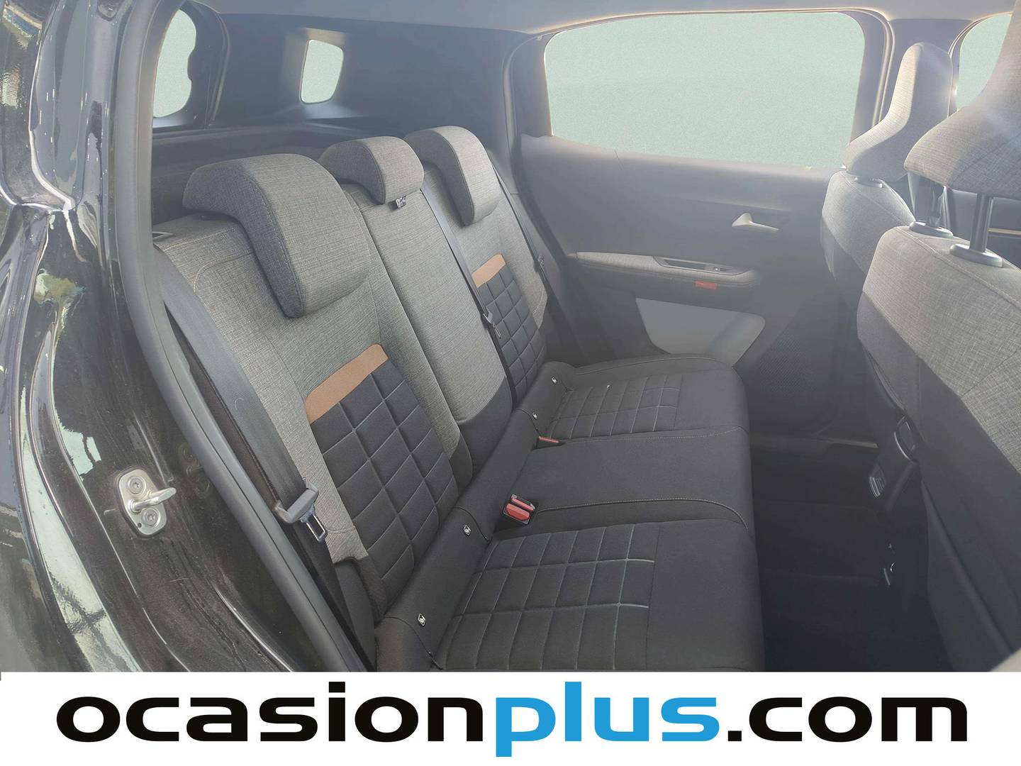 Citroën C3 Aircross Citroën C3 Aircross Hybrid 145 Plus e-DCS6 (145 CV) km 0