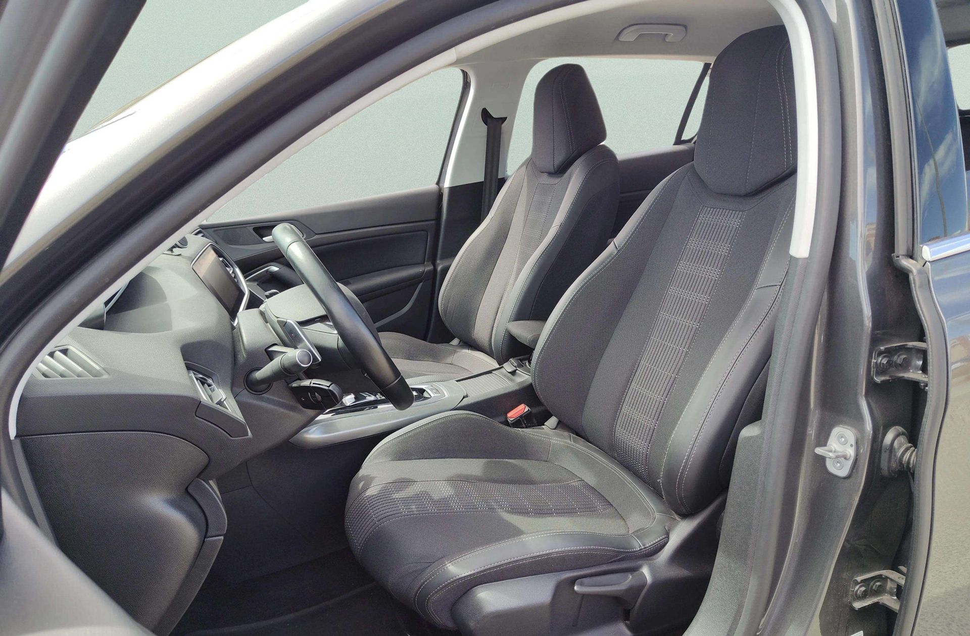 Peugeot 308 PureTech 130 Allure EAT8 - foto 11