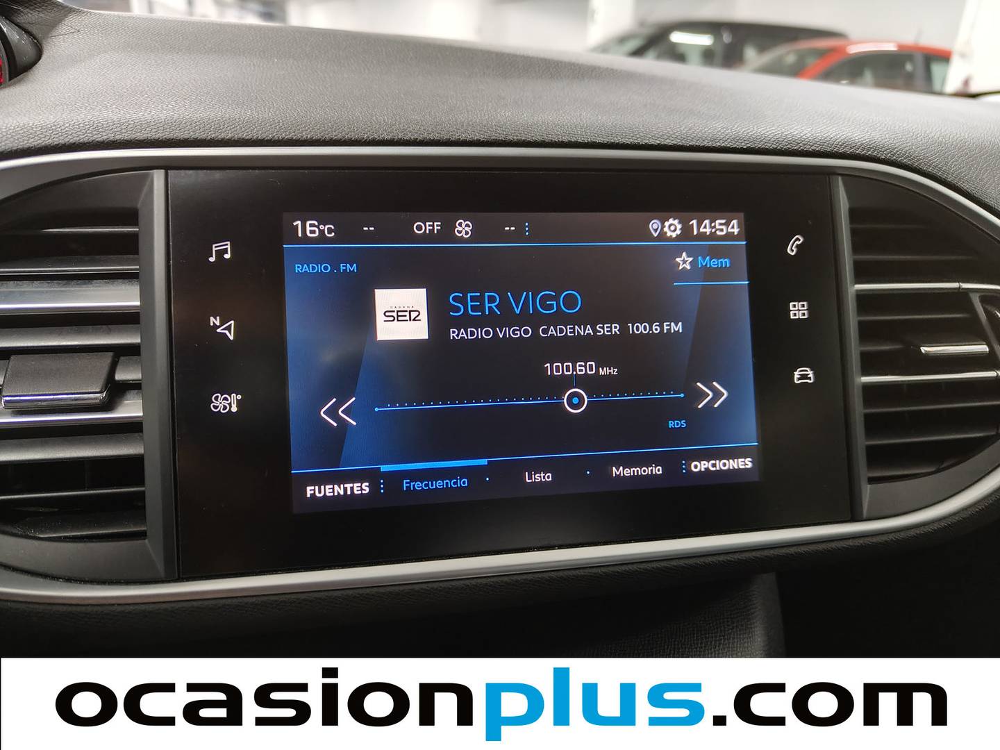 Foto Peugeot 308 Peugeot 308 BlueHDi 100 S&S Style (100 CV)