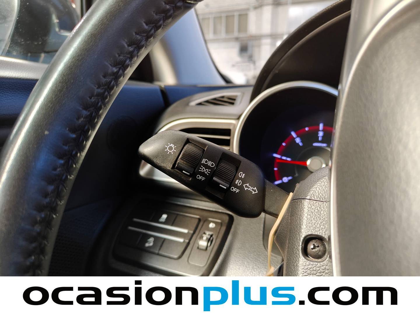 SsangYong Tivoli SsangYong Tivoli D16T Premium 4x2 (115 CV) de segunda mano