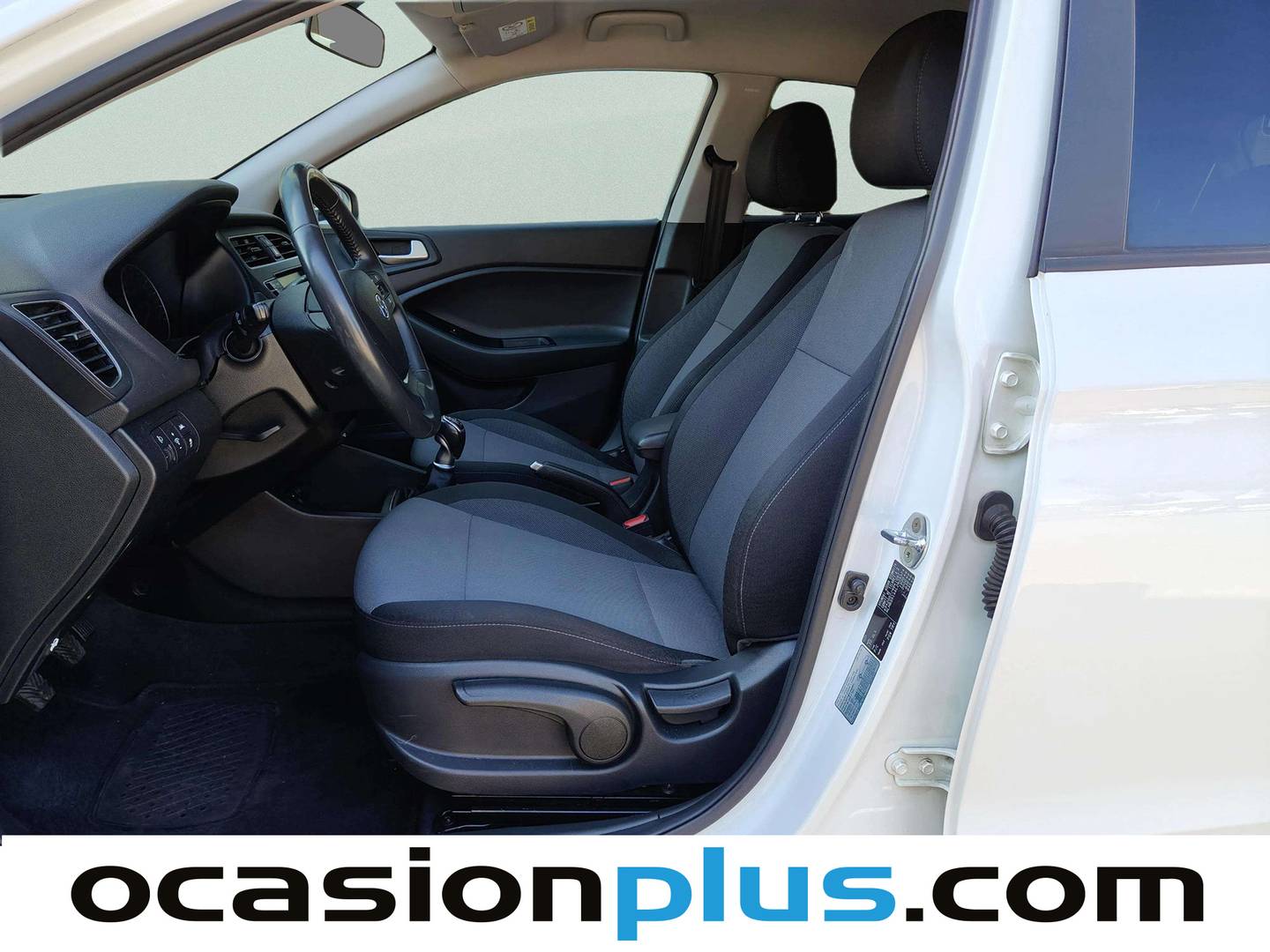 Foto asientos delanteros Hyundai i20 Hyundai i20 1.0 TGDI Klass (100 CV)